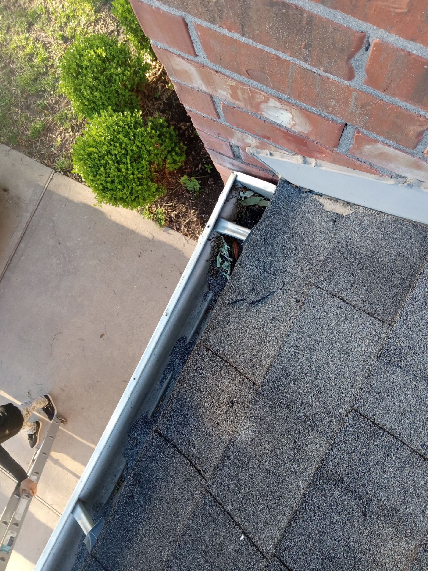 Residential Roofing Installation using Owen's Corning Duration (Lifetime) Shingles by Roof Repair Company