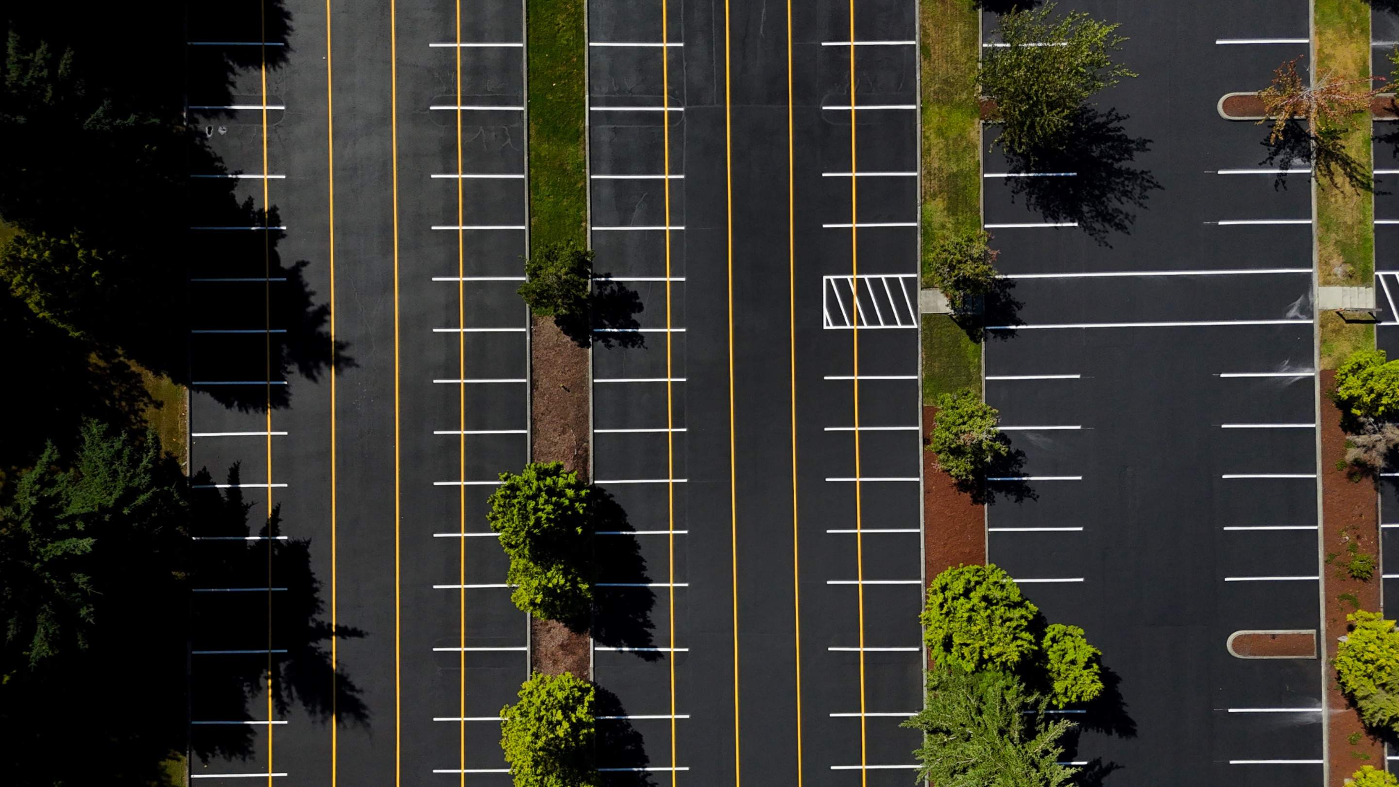 Sealcoating & Asphalt Patch Repairs | Everett  by Jireh Asphalt & Concrete Inc 