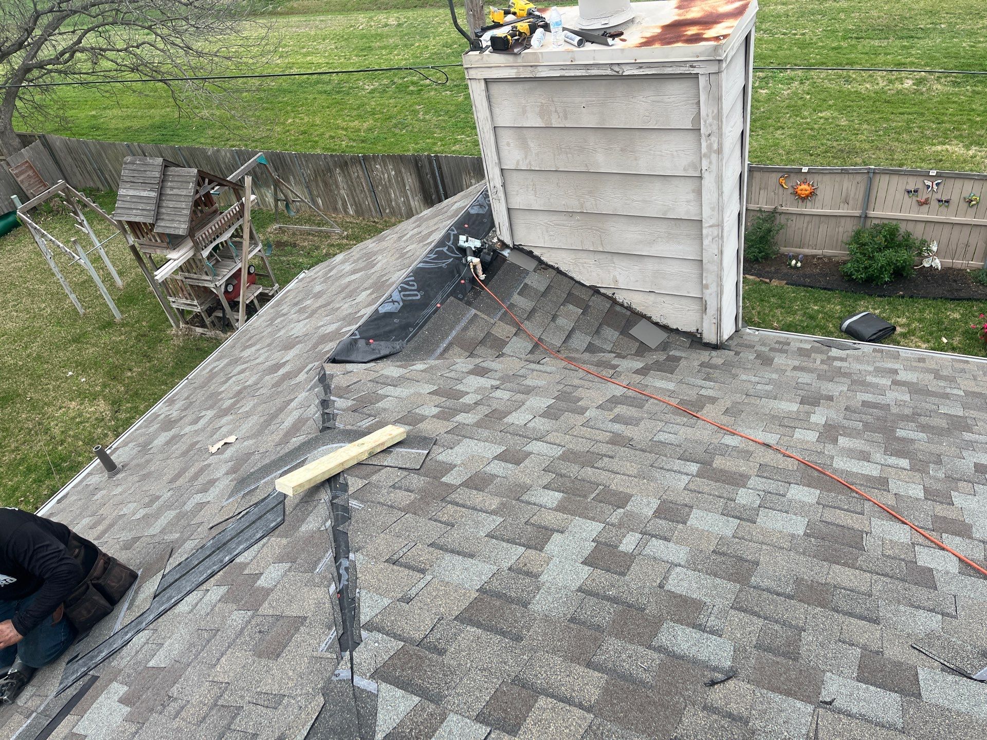Residential Roofing Installation using Owen's Corning Duration (Lifetime) Shingles by Roof Repair Company