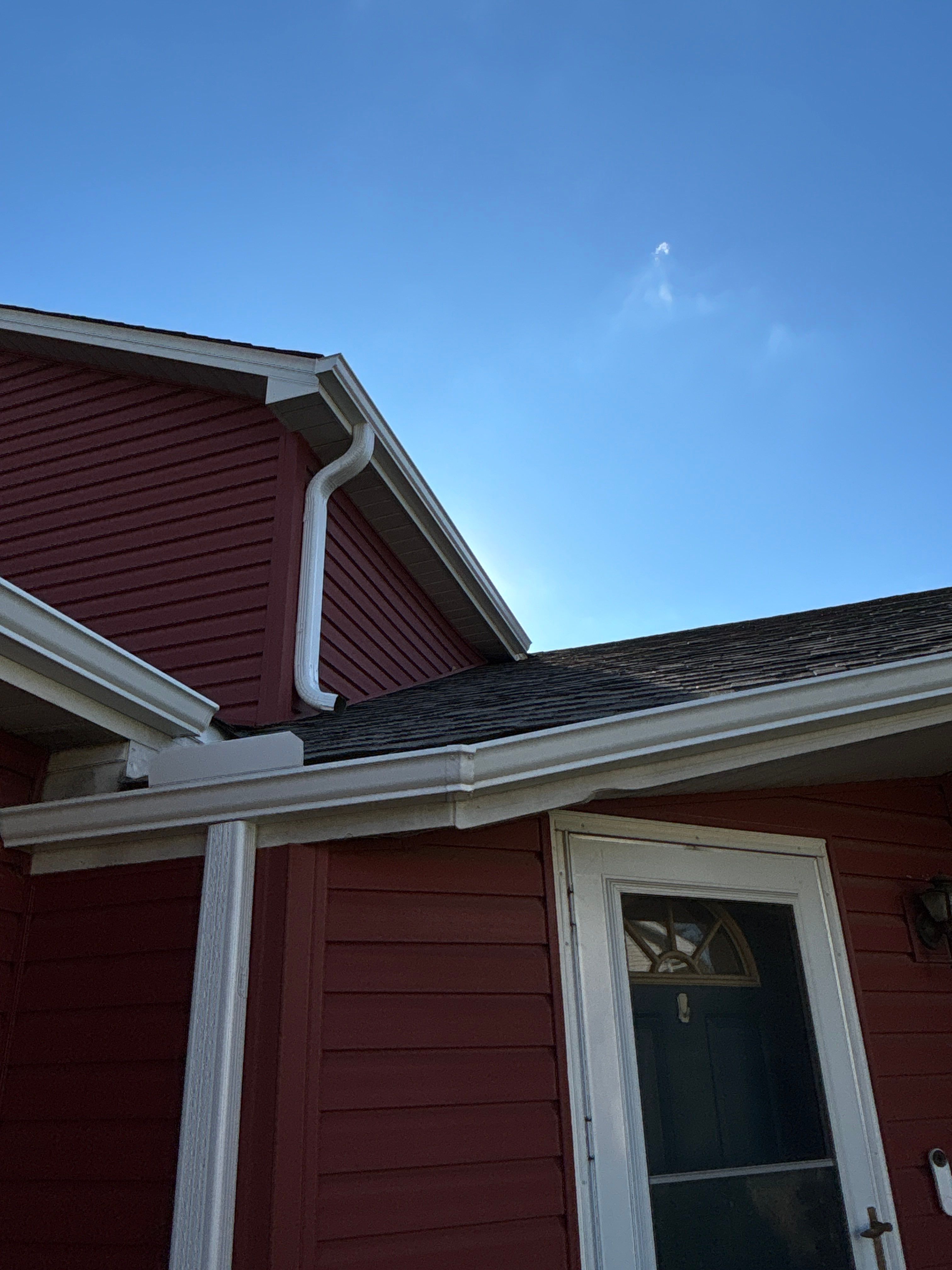 5-Inch Seamless Gutter Installation – Cottage Grove, MN by Next Level Seamless Gutters / Exteriors Inc.