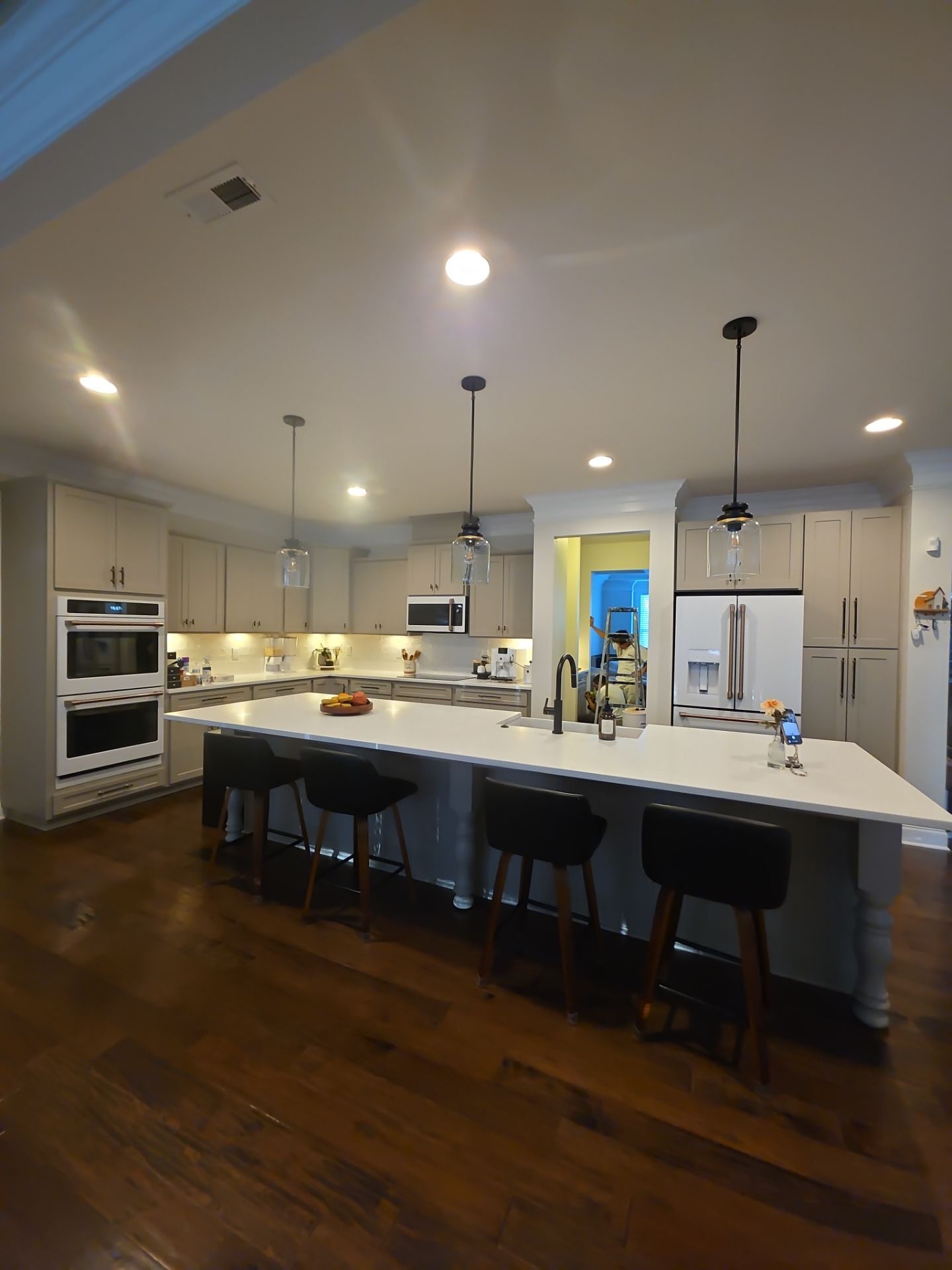 From Dated to Dazzling: A Bright Kitchen Transformation in Holly Springs by Elite Remodeling and Design LLC