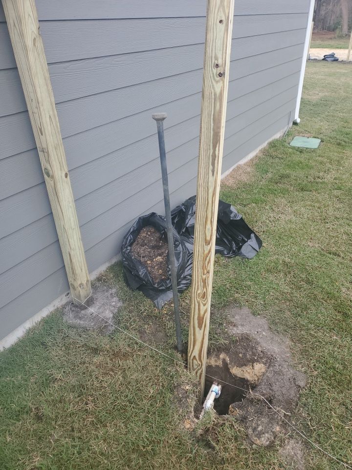 You can never go wrong with Horizontal by Hip Square Fence Inc.