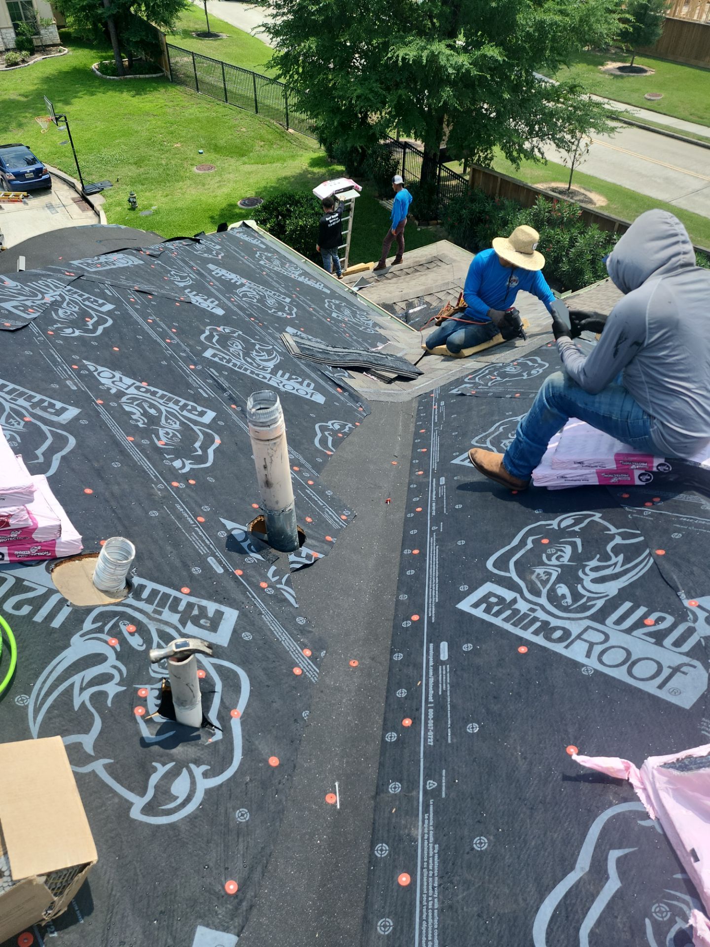 Residential Roofing Installation using Owen's Corning Duration (Lifetime) Shingles by Roof Repair Company