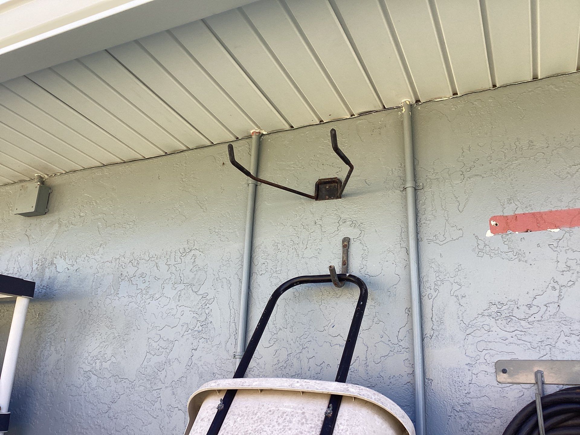 Soffit and Fascia Installation using White Vinyl Soffit in Cape Coral FL by Gutter Professors