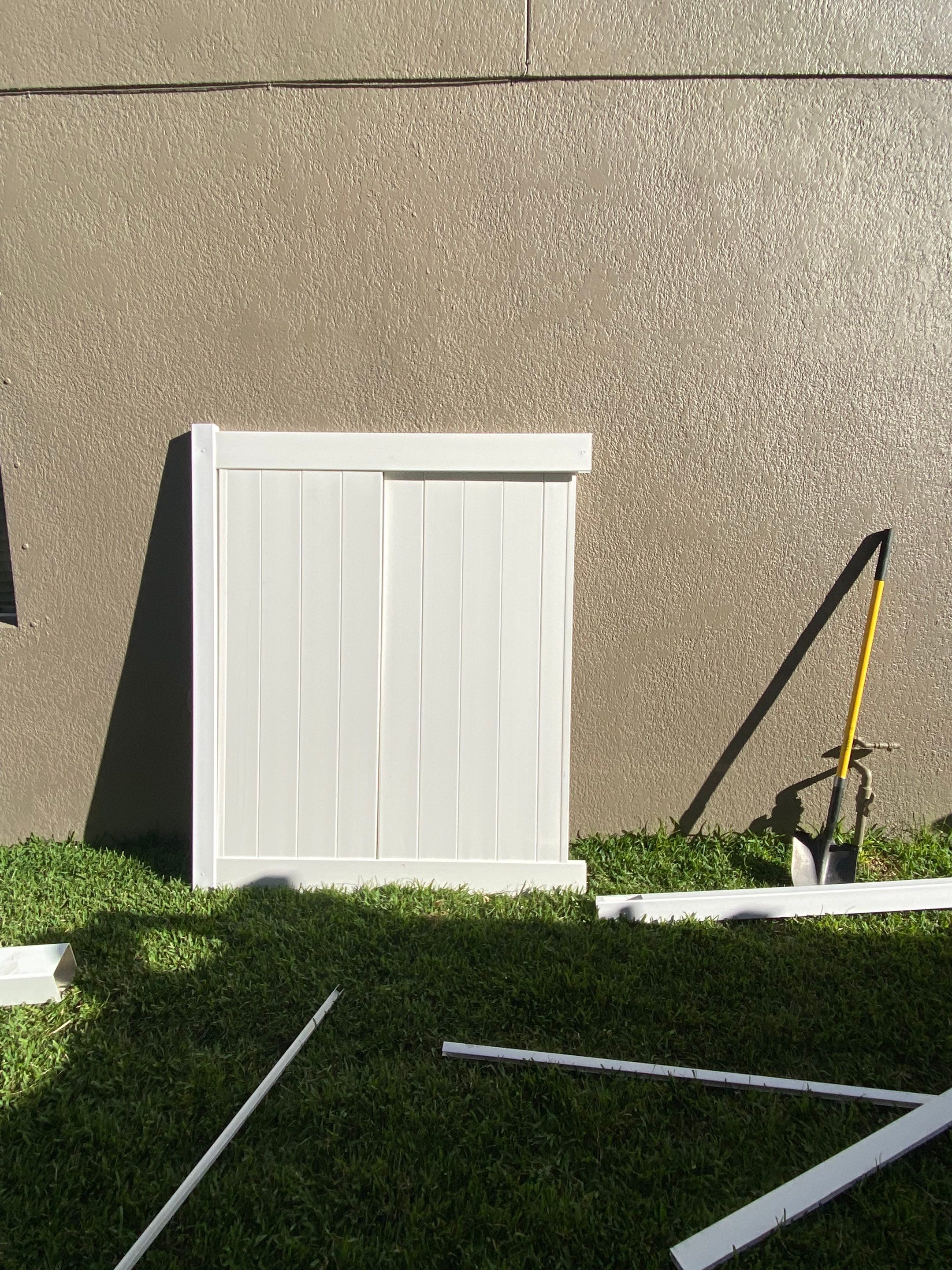 Ruskin, FL 6 ft. Tall White Vinyl Privacy with 4 ft. Picket Fence by Asap fence and gates, LLC