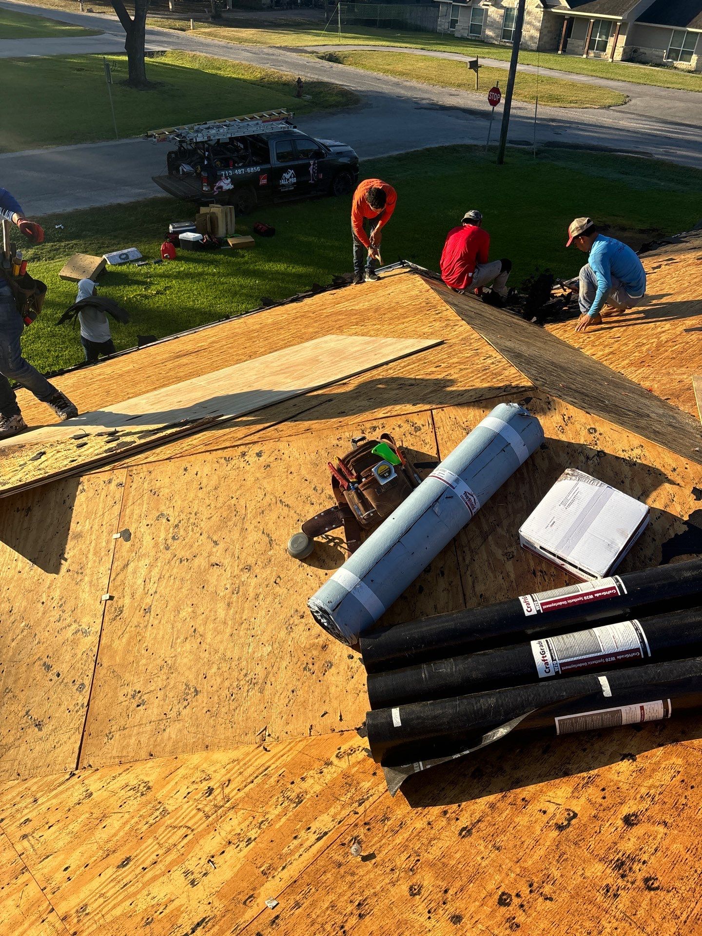 Residential Roofing Installation using Owen's Corning Duration (Lifetime) Shingles by Roof Repair Company