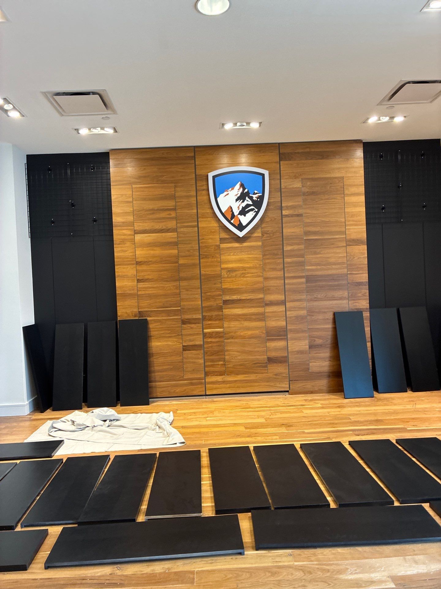 KÜHL Retail Interior Installation and Custom Wood Wall Branding by Hayes Design co