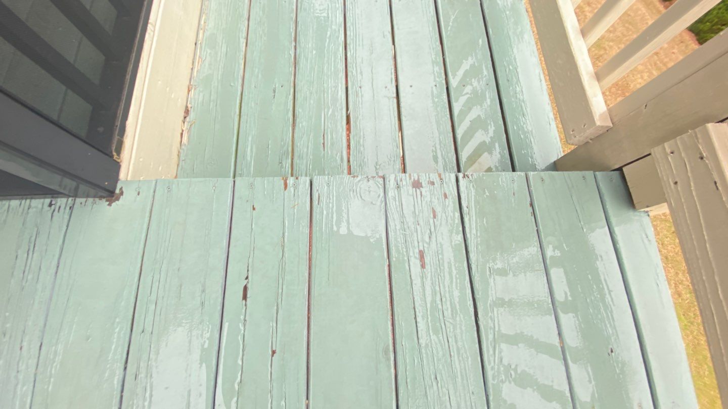 Weathered Deck using AcryFin by DuraSeal
