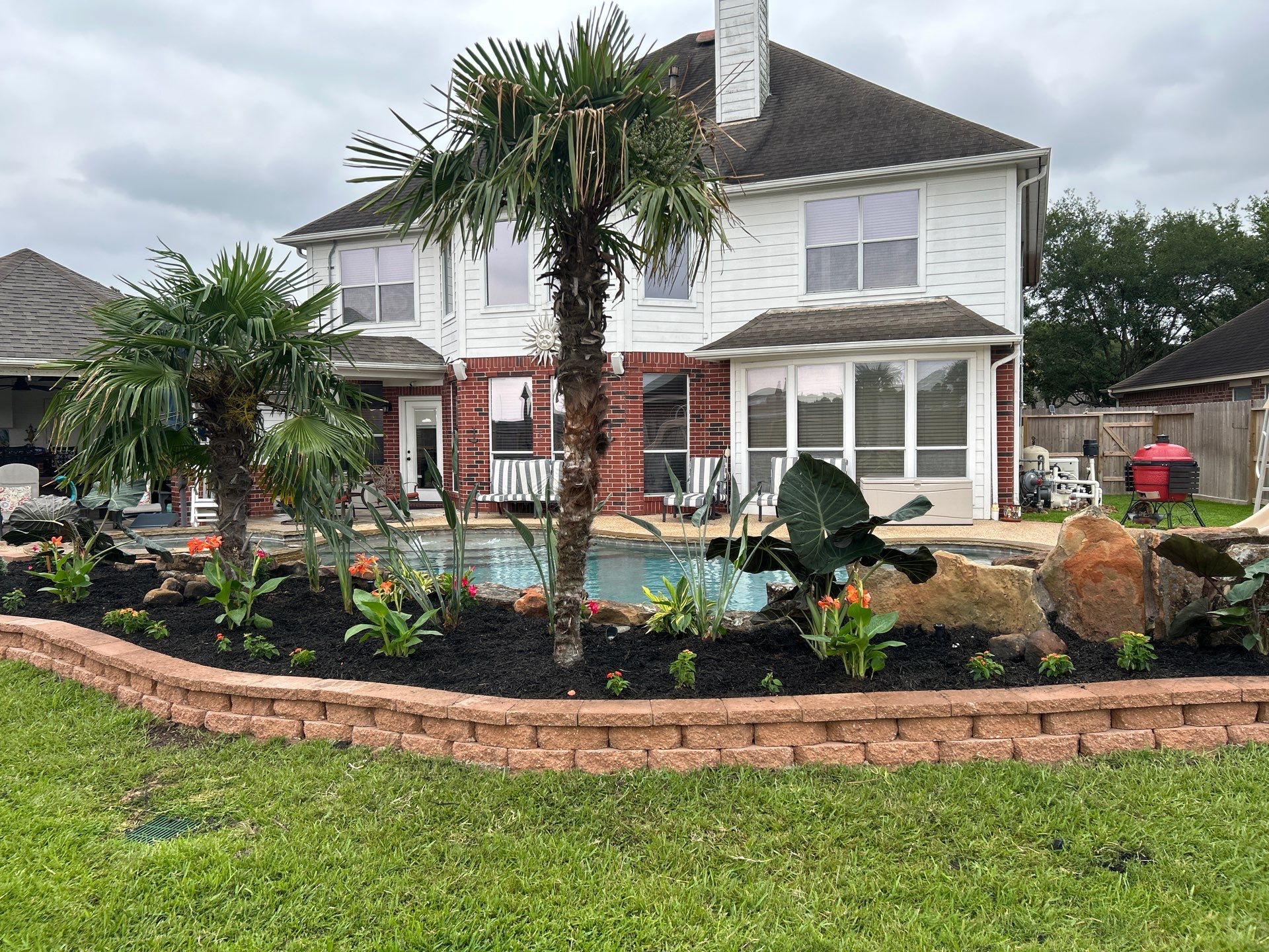 🌿 Larry Caudillo’s Poolside Landscape Revamp by Texas Urban Elements