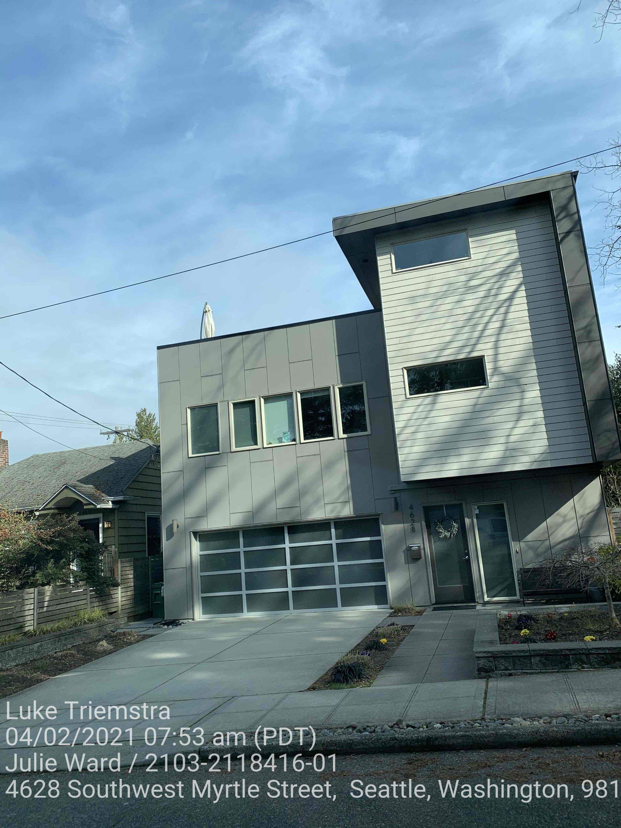 North Admiral Rooftop by Alki deck builders 