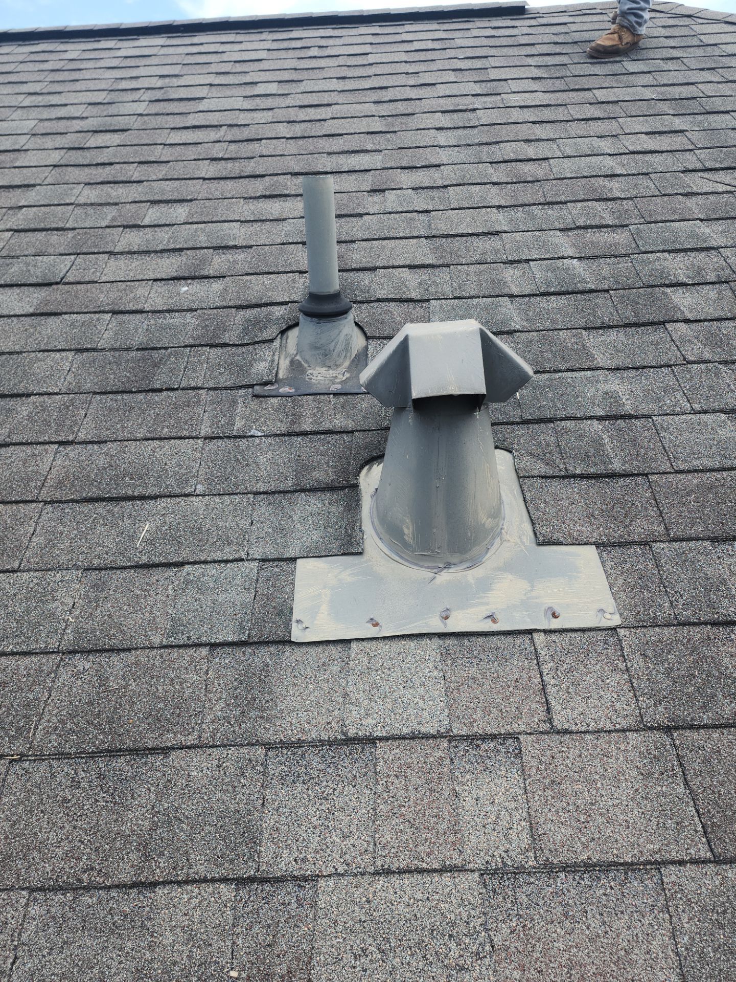 Hail Damage using Owen's Corning Duration (Lifetime) Shingles by Roof Repair Company
