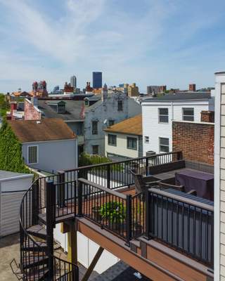 Elevated Multi-Level Composite Deck with Spiral Staircase in Pittsburgh