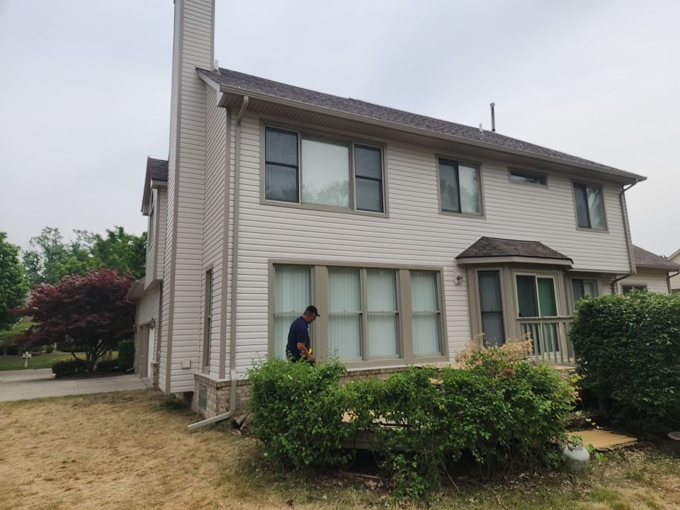 Siding Replacement using CertainTeed Restoration Classis D4 by 180 Contractors