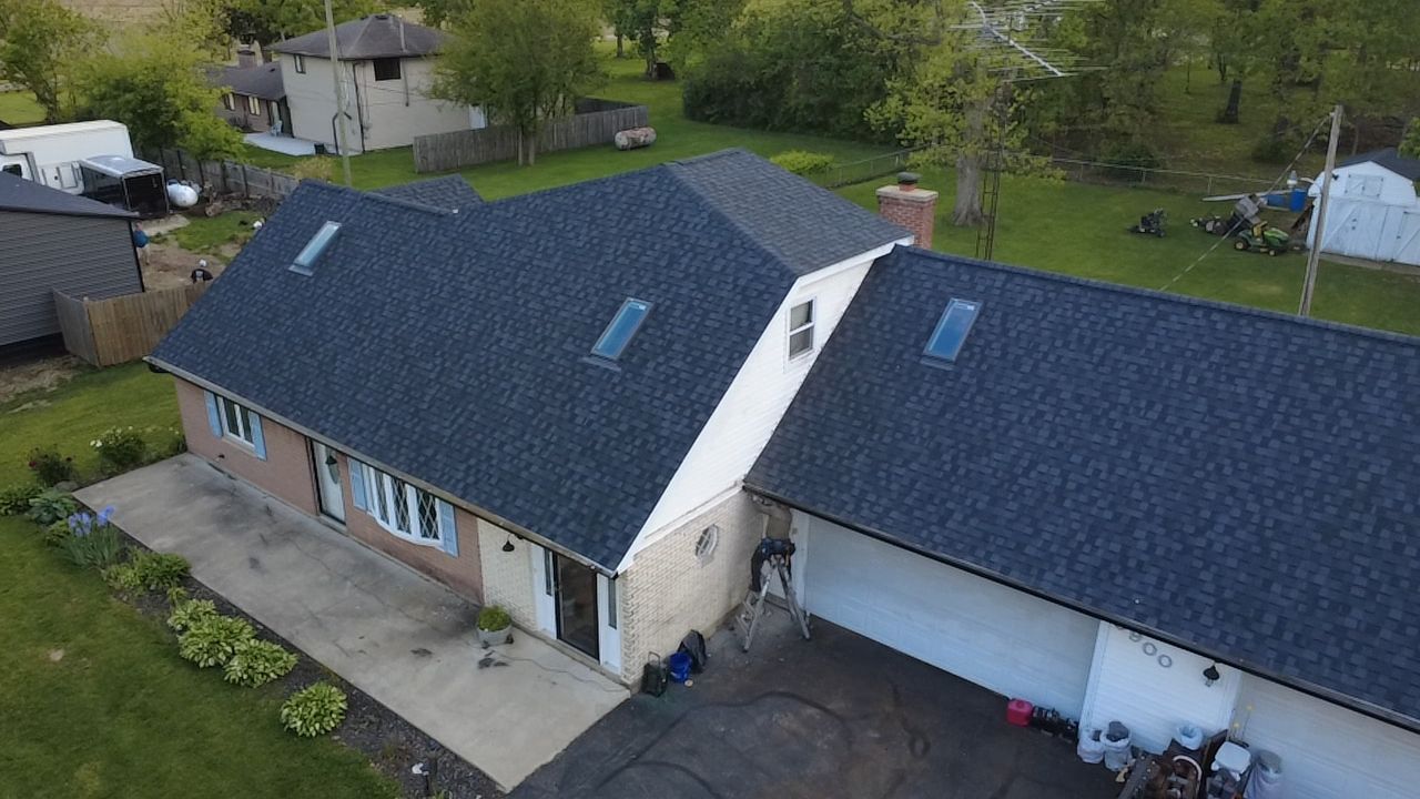 Country Home with a New life by Level Up Roofing and Restoration Services LLC