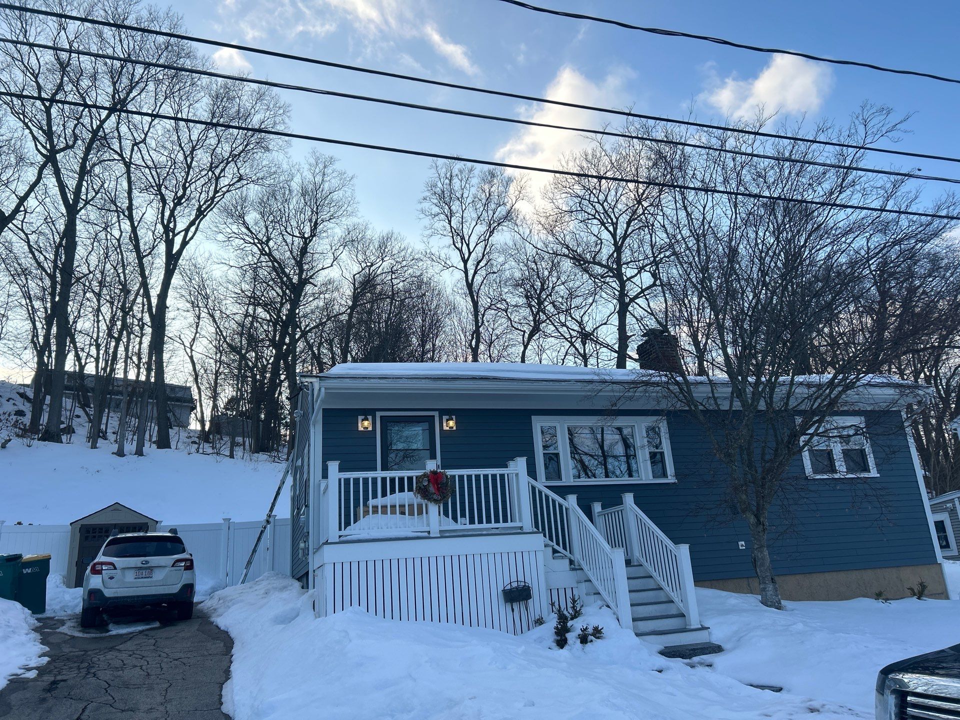 Ice Dam Removal & Snow Removal in Woburn, MA by Mighty Dog Roofing of Greater Middlesex County