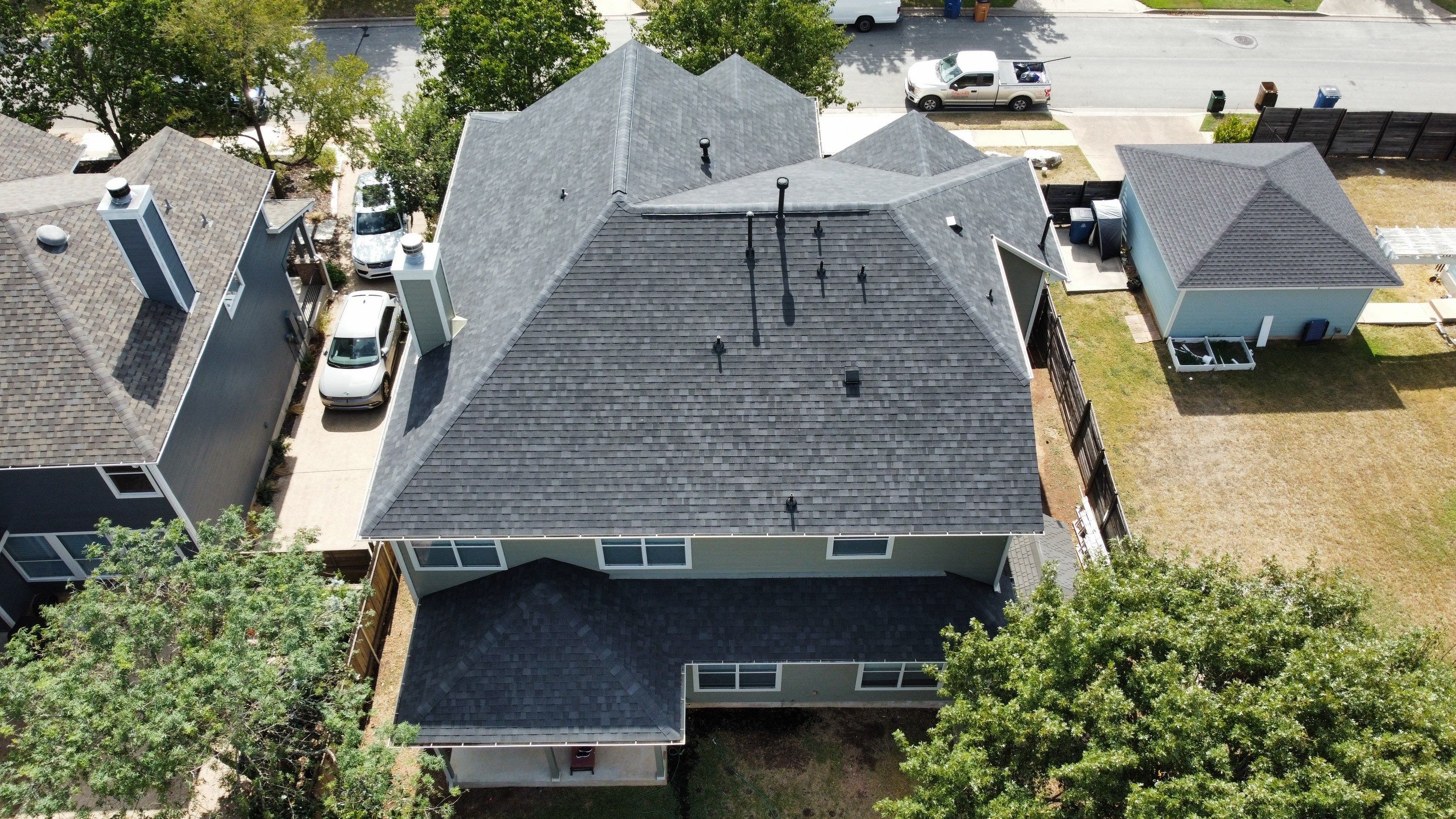 Residential Roofing Installation using Owens Corning Oakridge by Kstylez Roofing & Construction