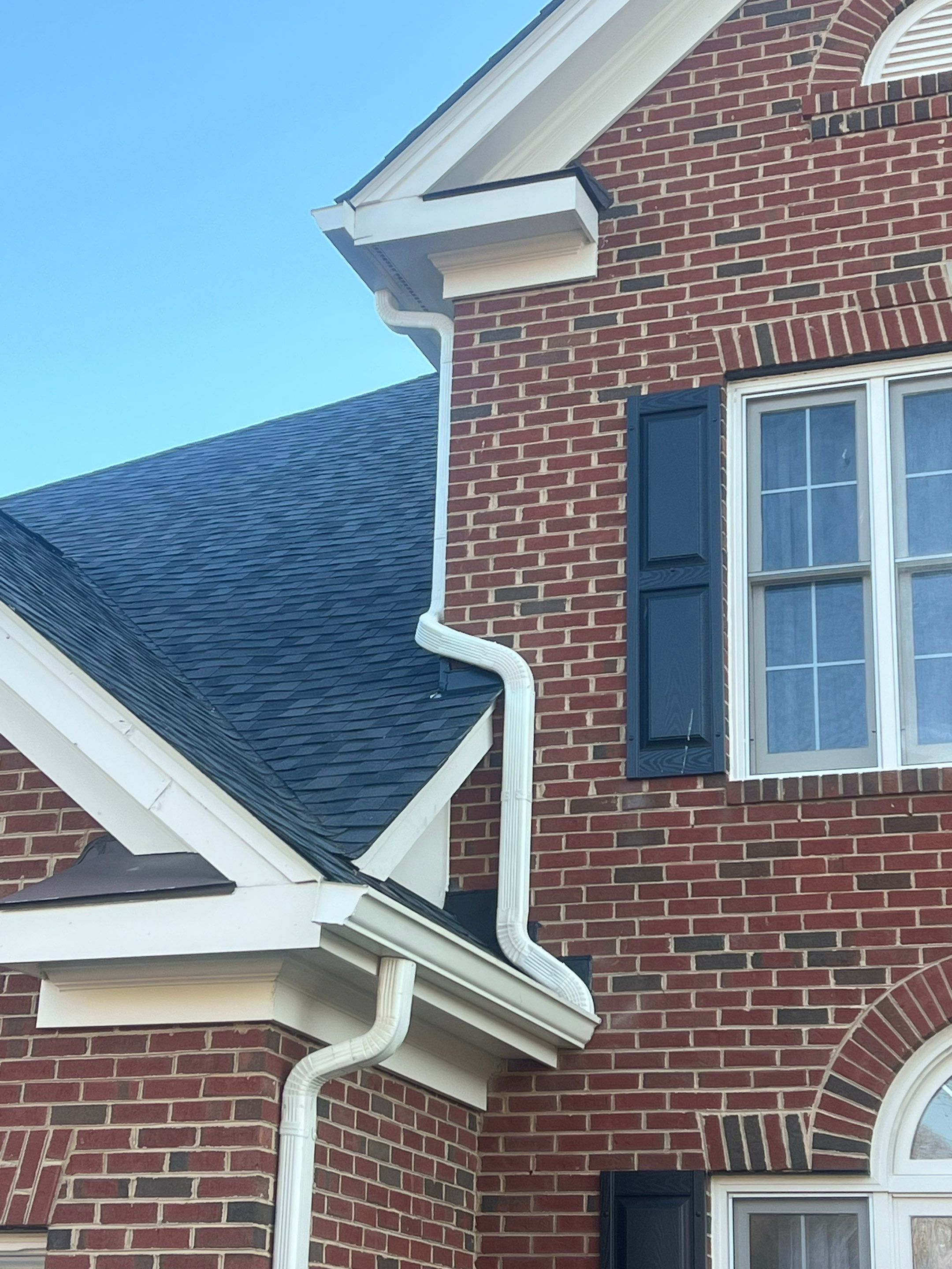 Springfield: Residential Roof Replacement with CertainTeed Landmark Pro in Max Def Moire Black by RM Banning, Inc.