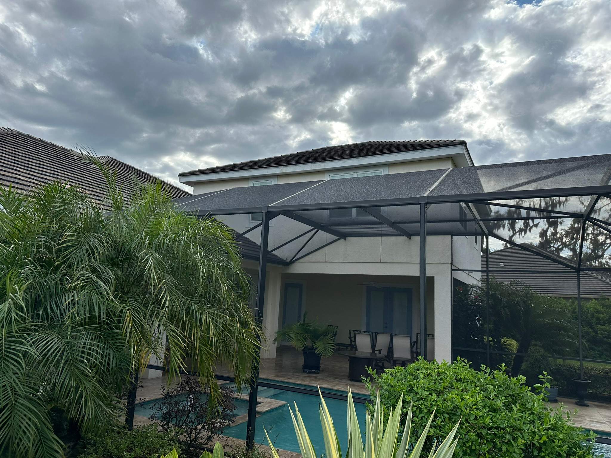 House Wash & Pool Screen Enclosure Cleaning in Winding River Community, Bradenton, FL | Sunshine AquaWash by Sunshine AquaWash