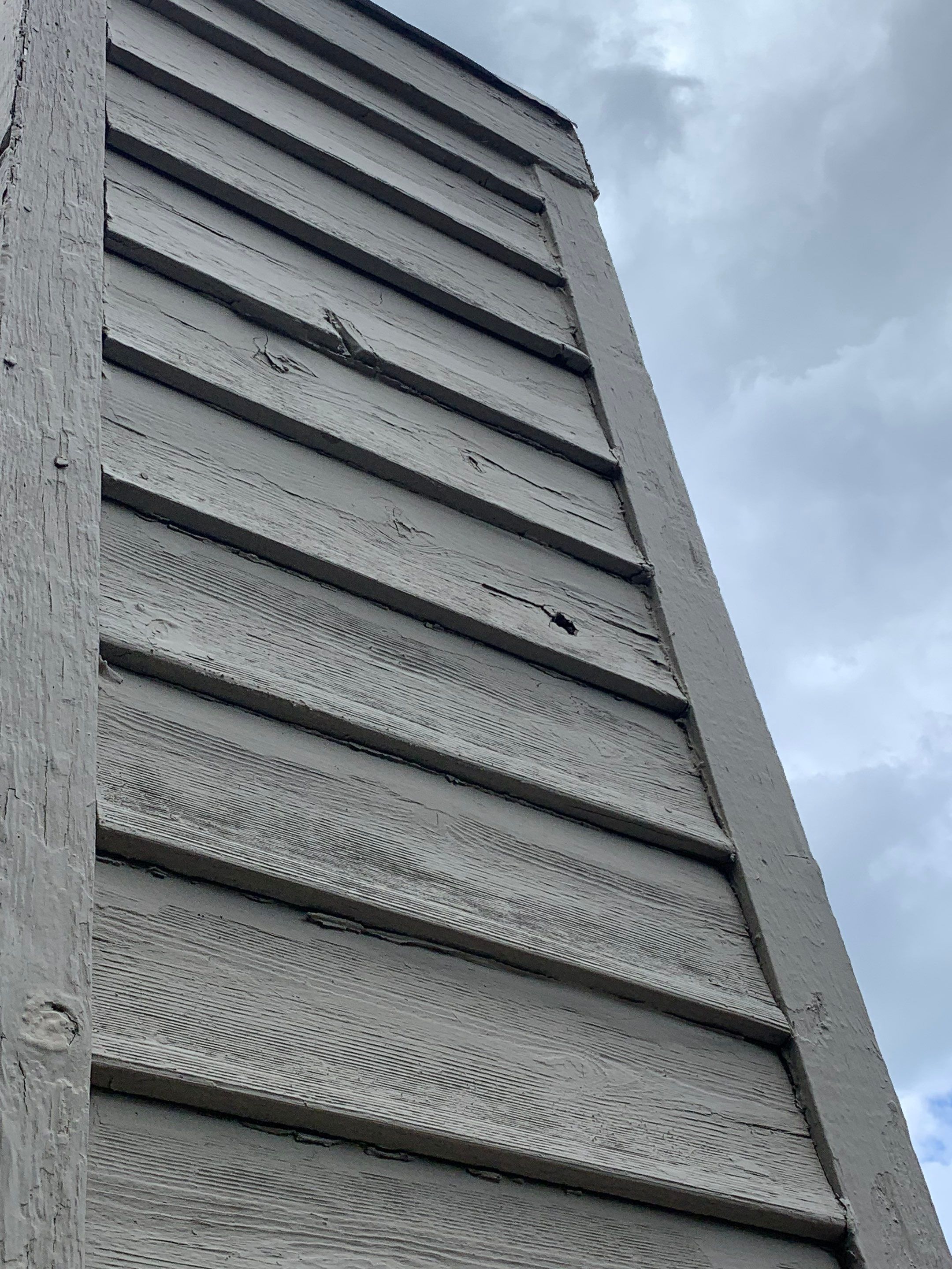 Residential Siding Replacement and Wood Rot Repair in Sioux Falls by Select Painting, Coatings & Garage Cabinets