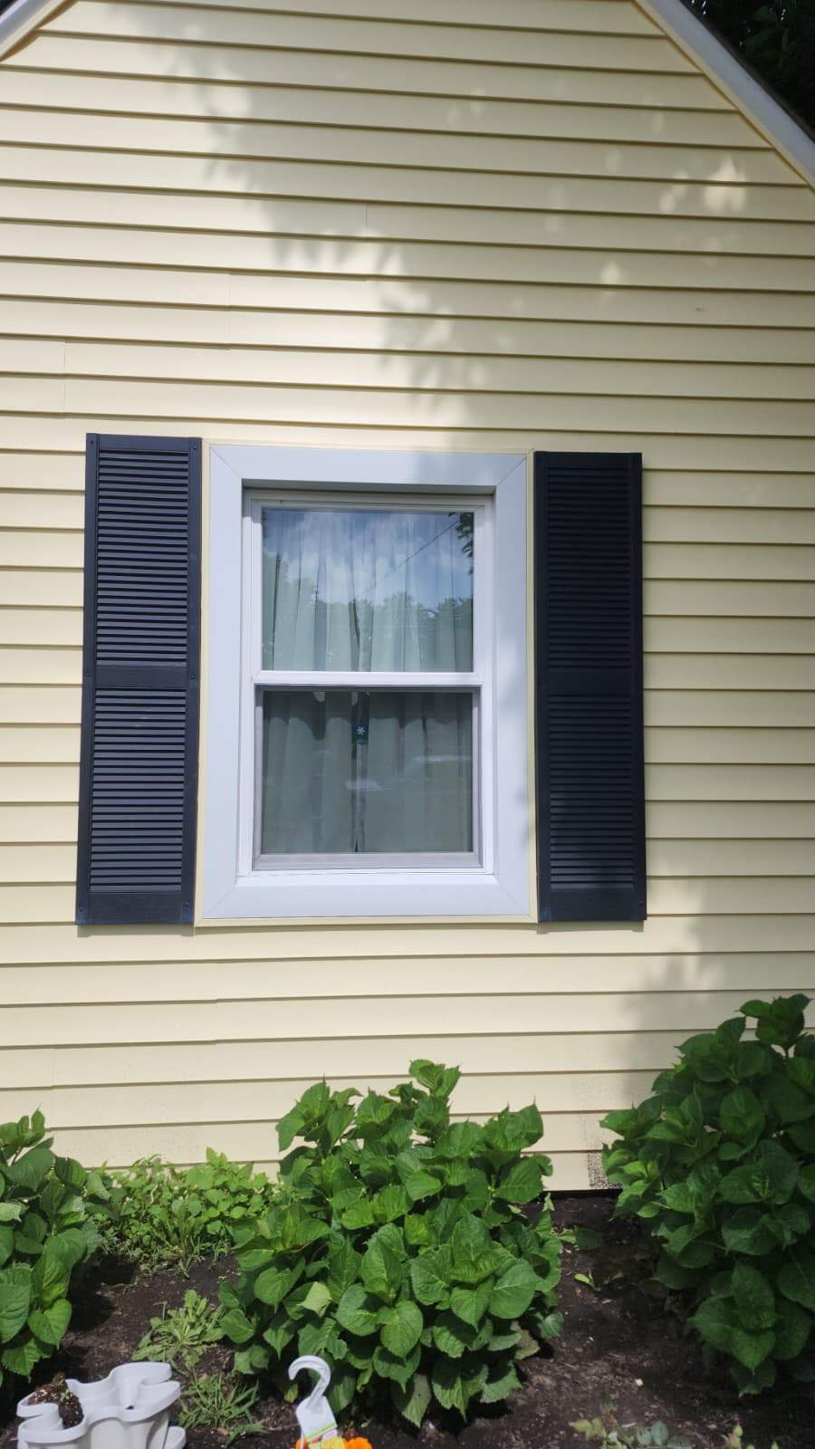 Autumn Yellow Makeover in New Kensington by Ideal Siding Pittsburgh