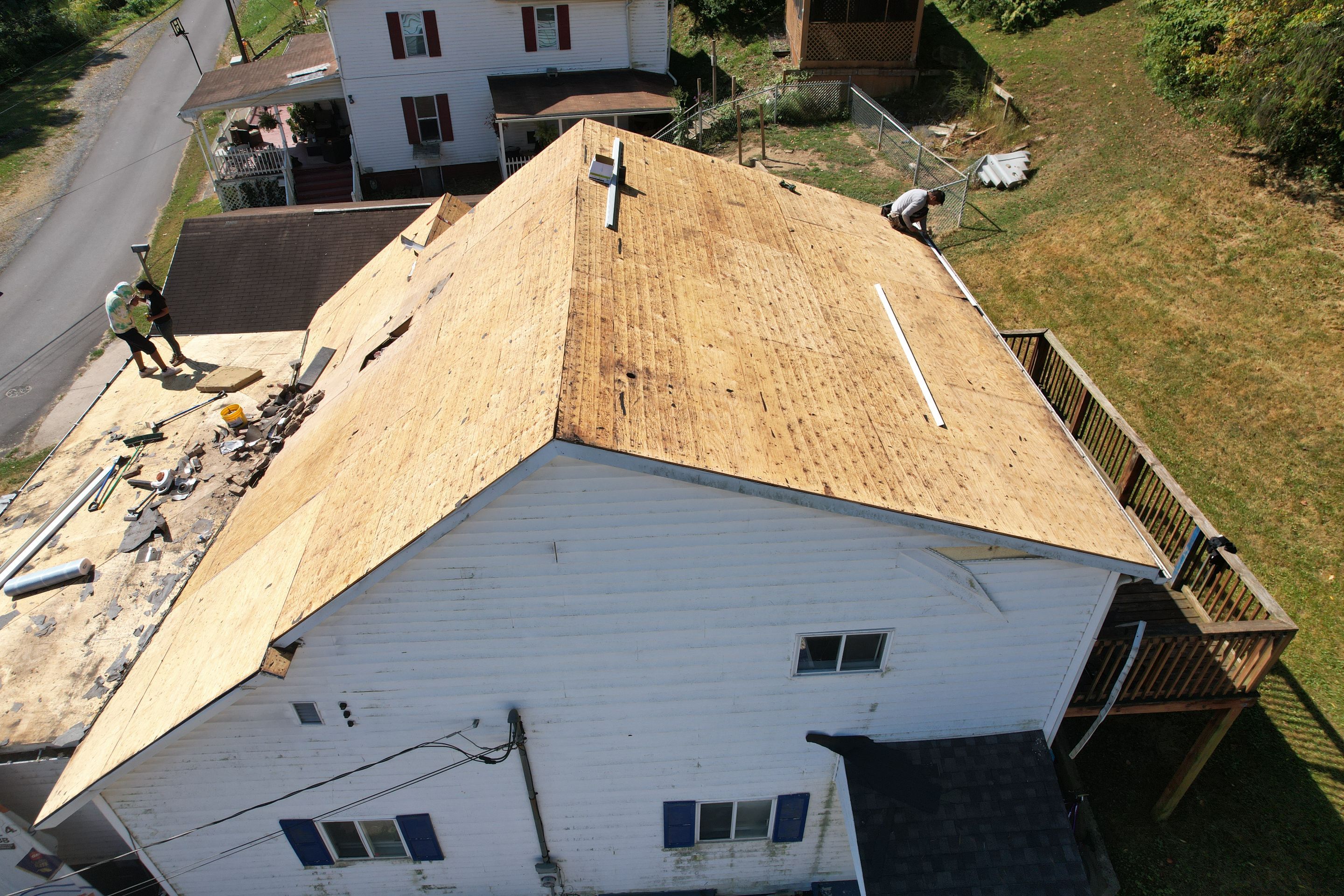 Residential Roofing Installation using GAF Timberline HDZ Biscayne Blue by Rainstoppers Roofing