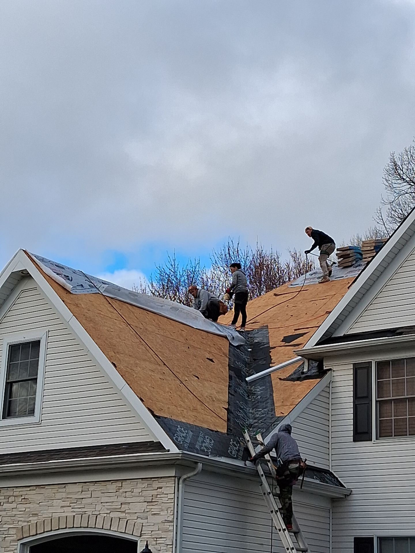 Roof Replacement by Homestyle in Mentor by Homestyle Home Improvements (HHI)