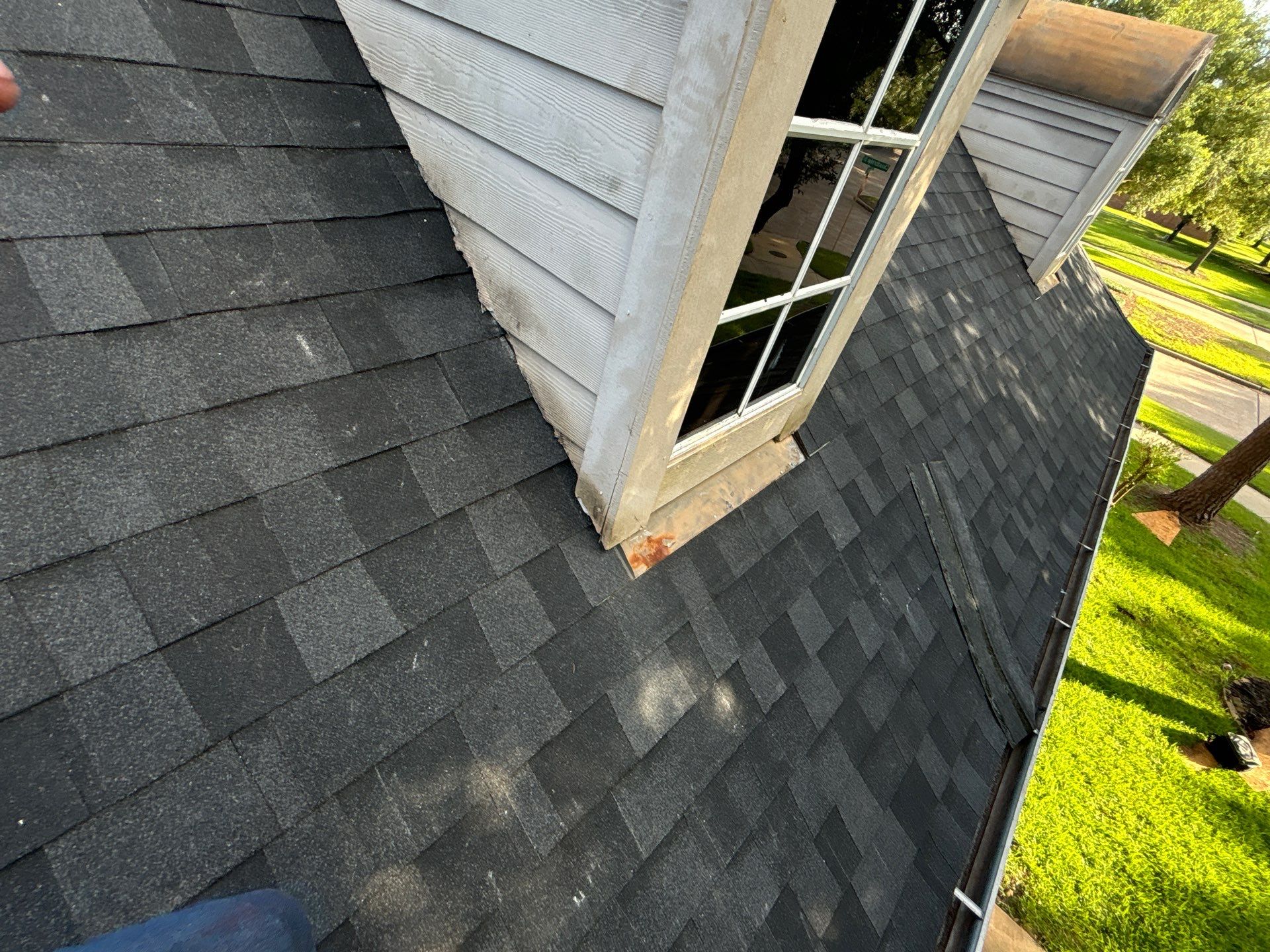 Residential Roofing Installation using Owen's Corning Duration (Lifetime) Shingles by Roof Repair Company
