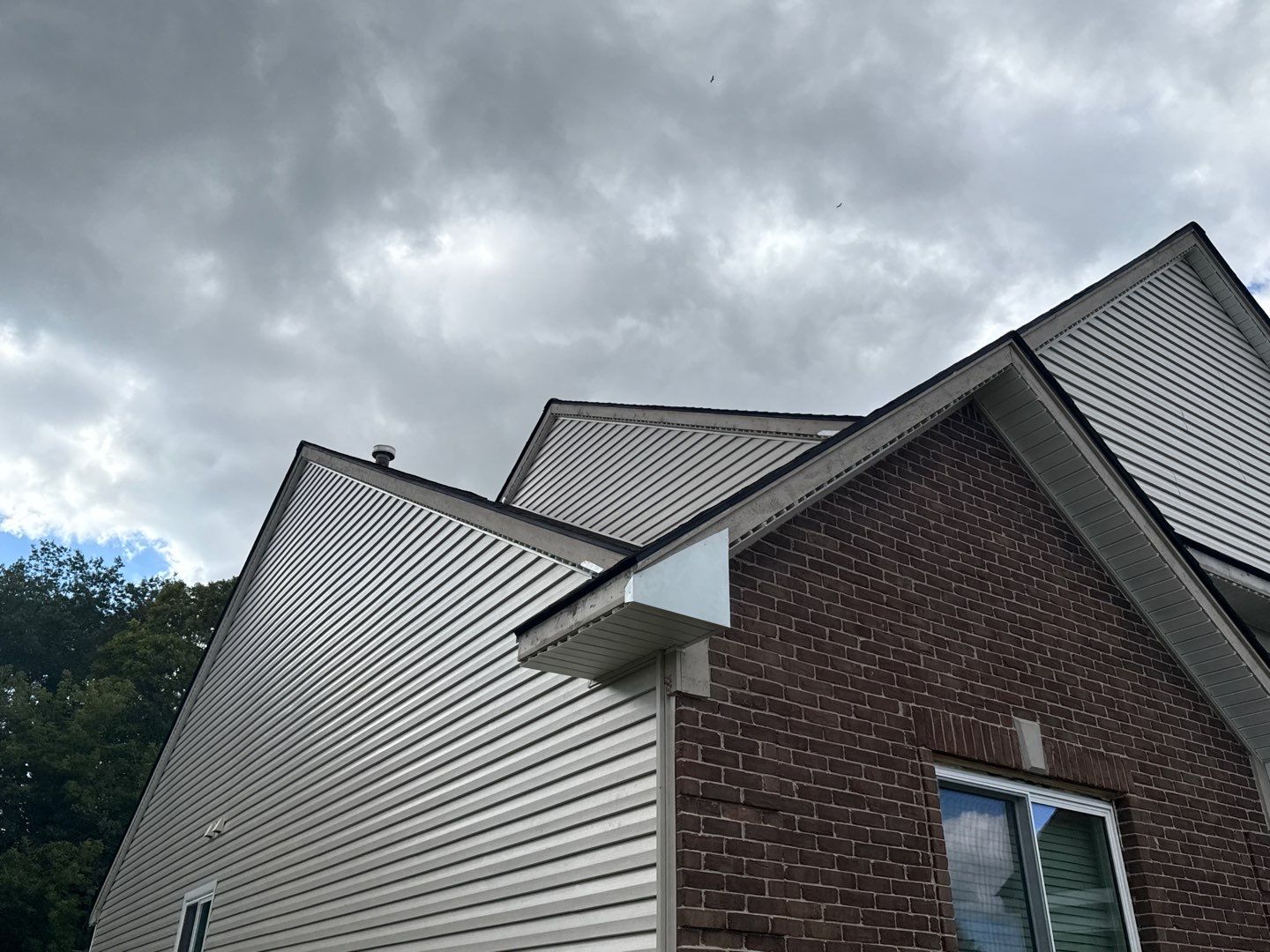 Siding Replacement using Alside D4 Odyssey-Plus Dutchlap Tuscan Clay by 180 Contractors