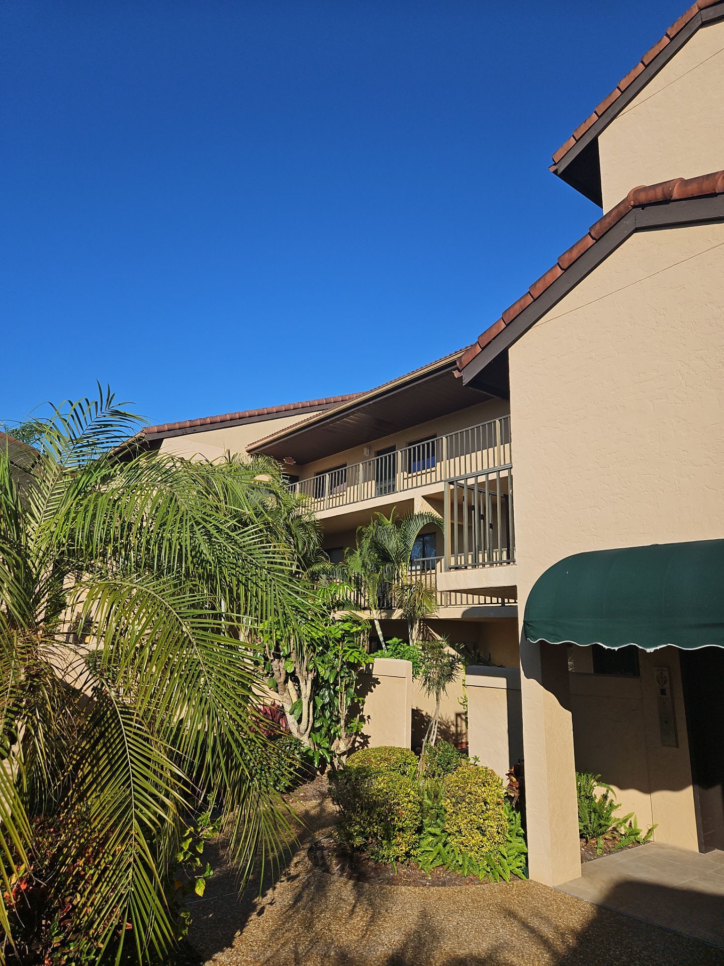 Gutter Cleaning using seal gutters in Sarasota FL by Gutter Professors