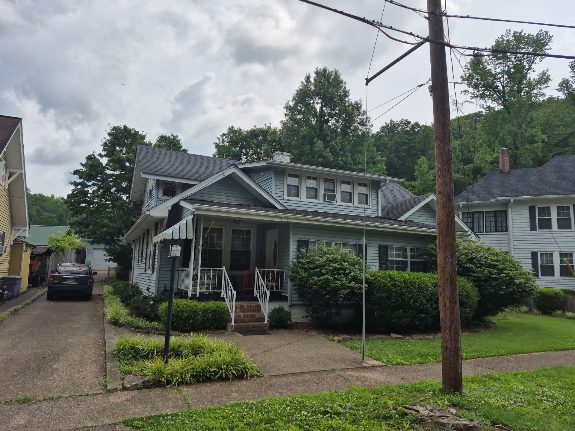 IKO Dynasty Granite Black Roof Replacement – Nitro WV by Mr. Roofer