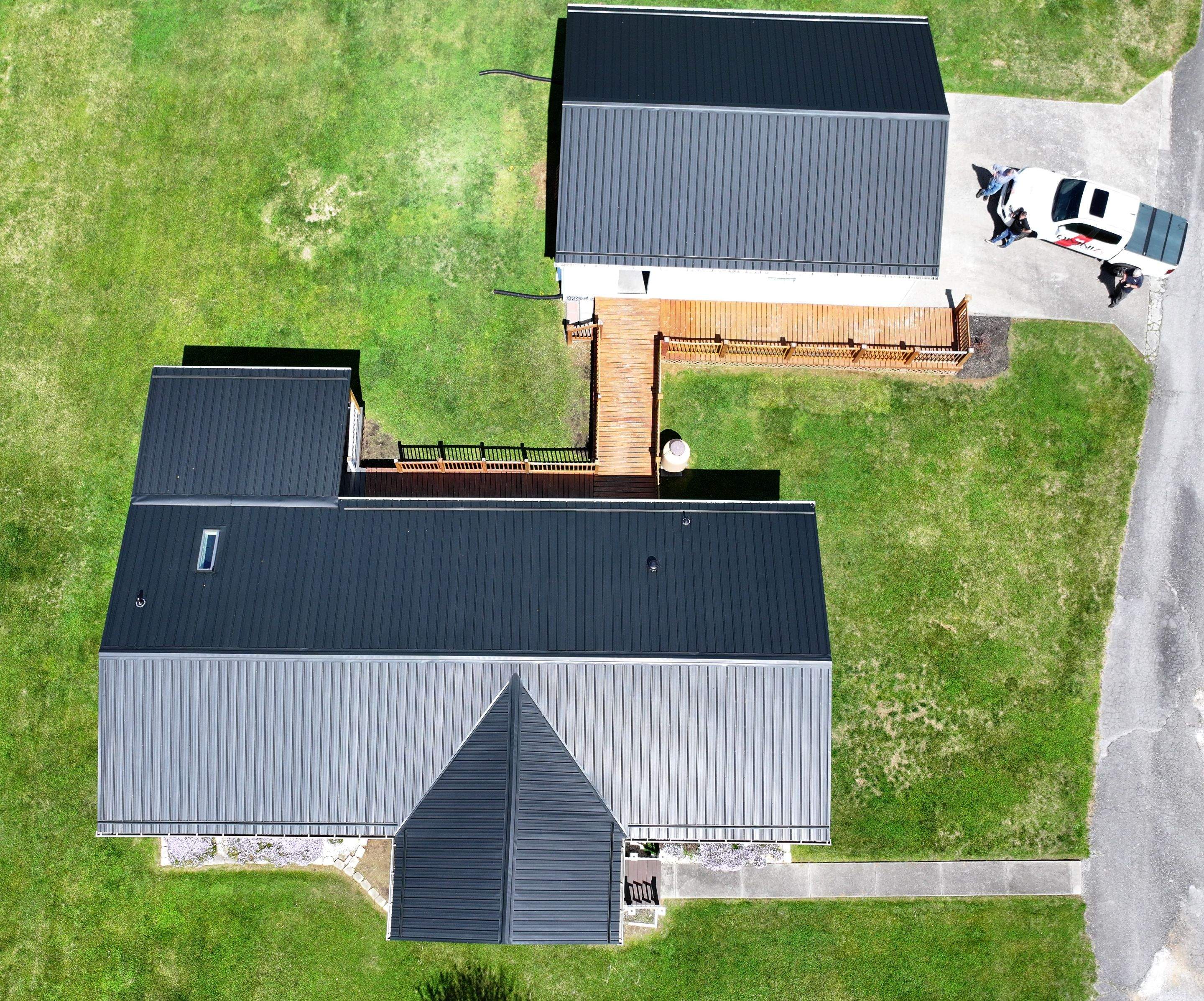 Crusenberry Residence by Omnia Roofing