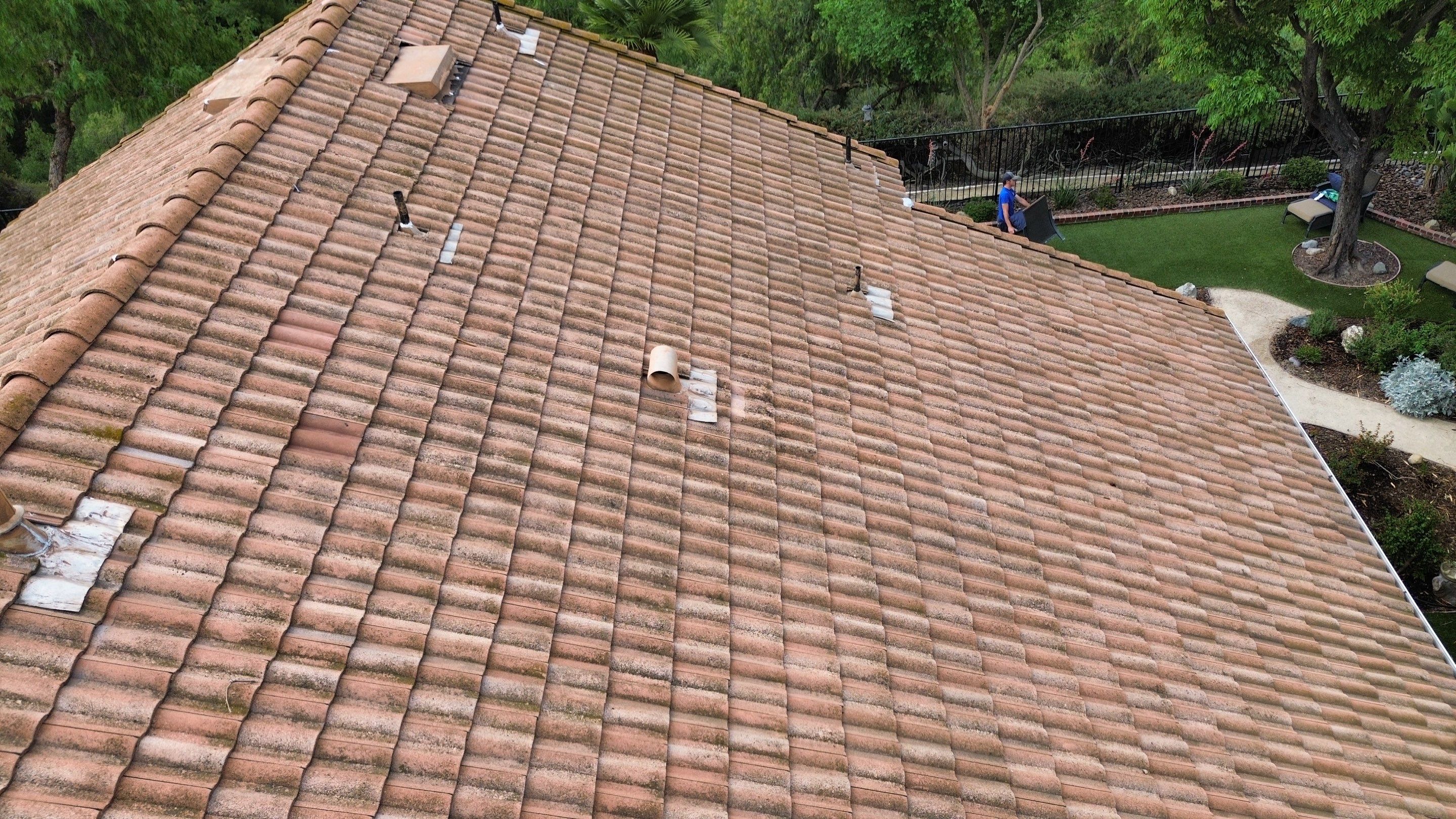 Roof Cleaning by Pirate Pete’s Power Washing