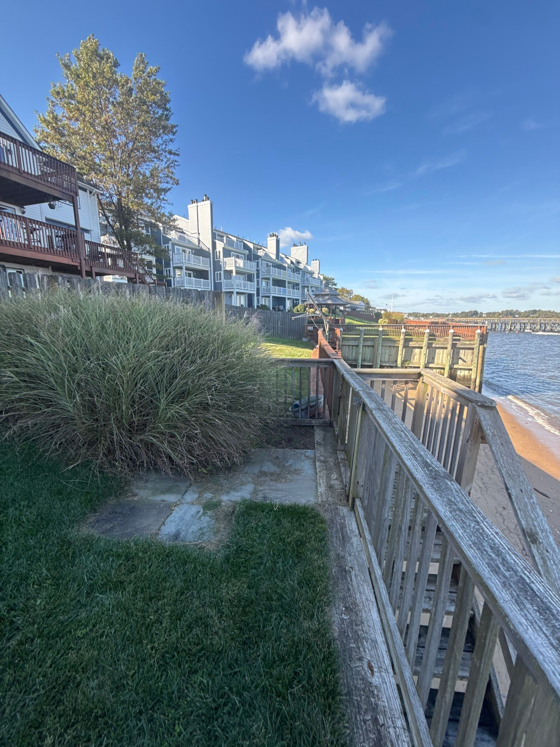 Waterfront deck In Keyport  by deck guardian