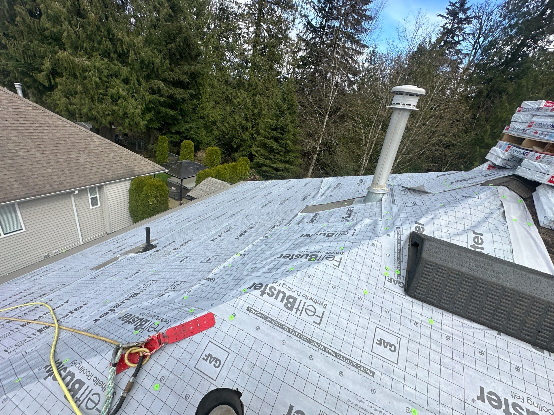 Residential Re-Roof using GAF timberline HDZ Charcoal by Top Notch Roofing Inc