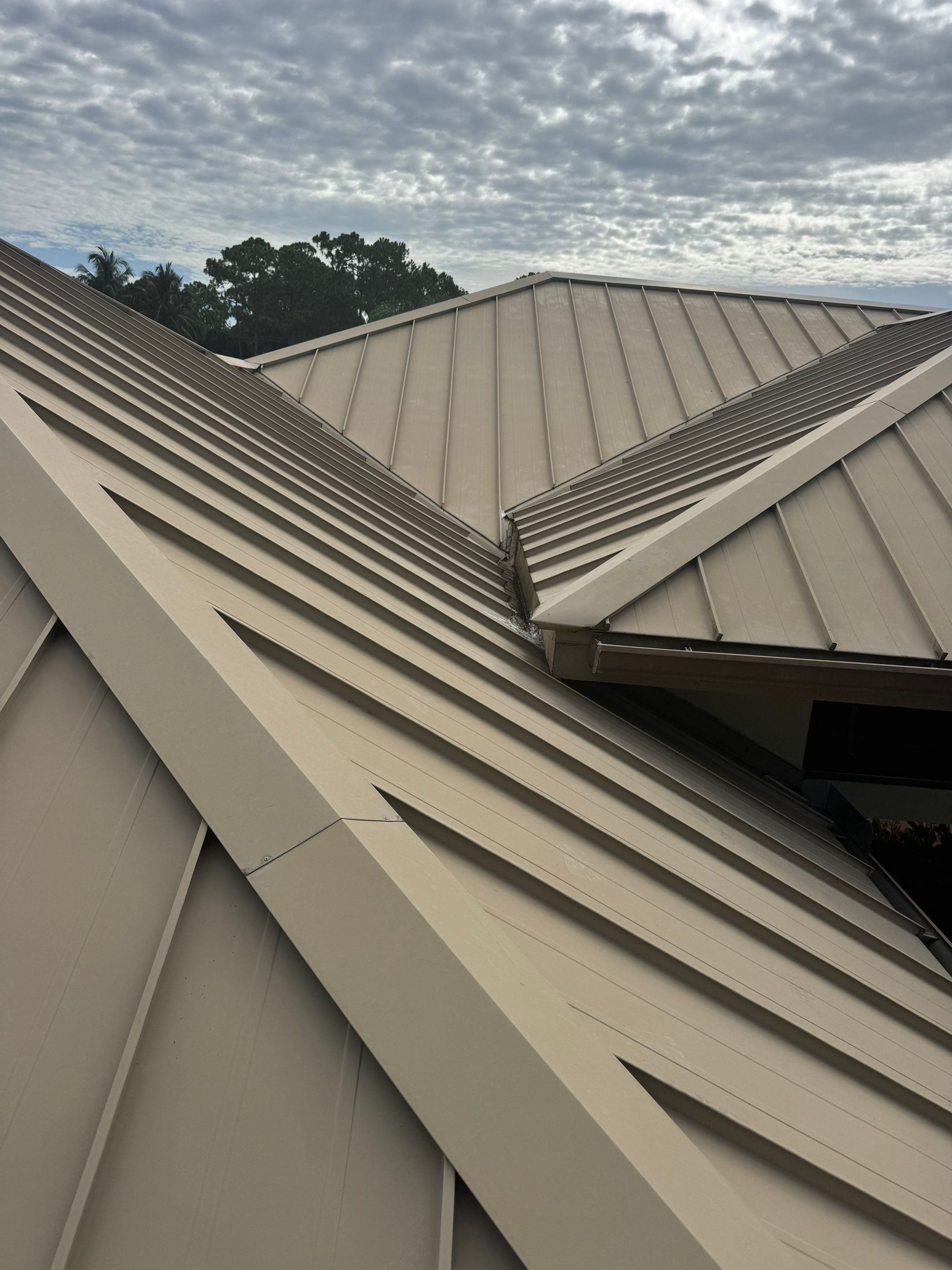 24ga 1.5" Mechanical Seam Sierra Tan by Total Roofing System The Metal Roof Experts