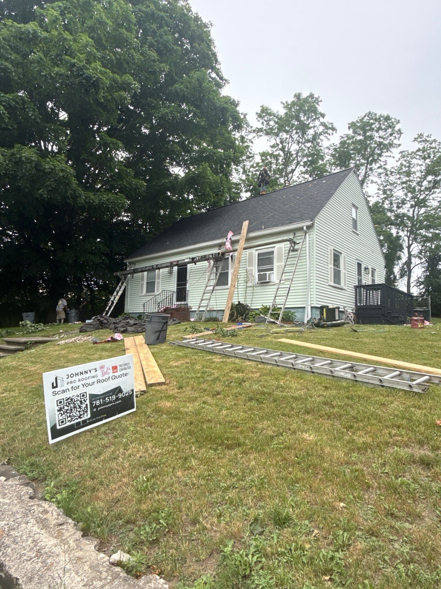 Bold New Look for a Newburyport Home — Full Roof Replacement in Onyx Black by JOHNNYS PRO