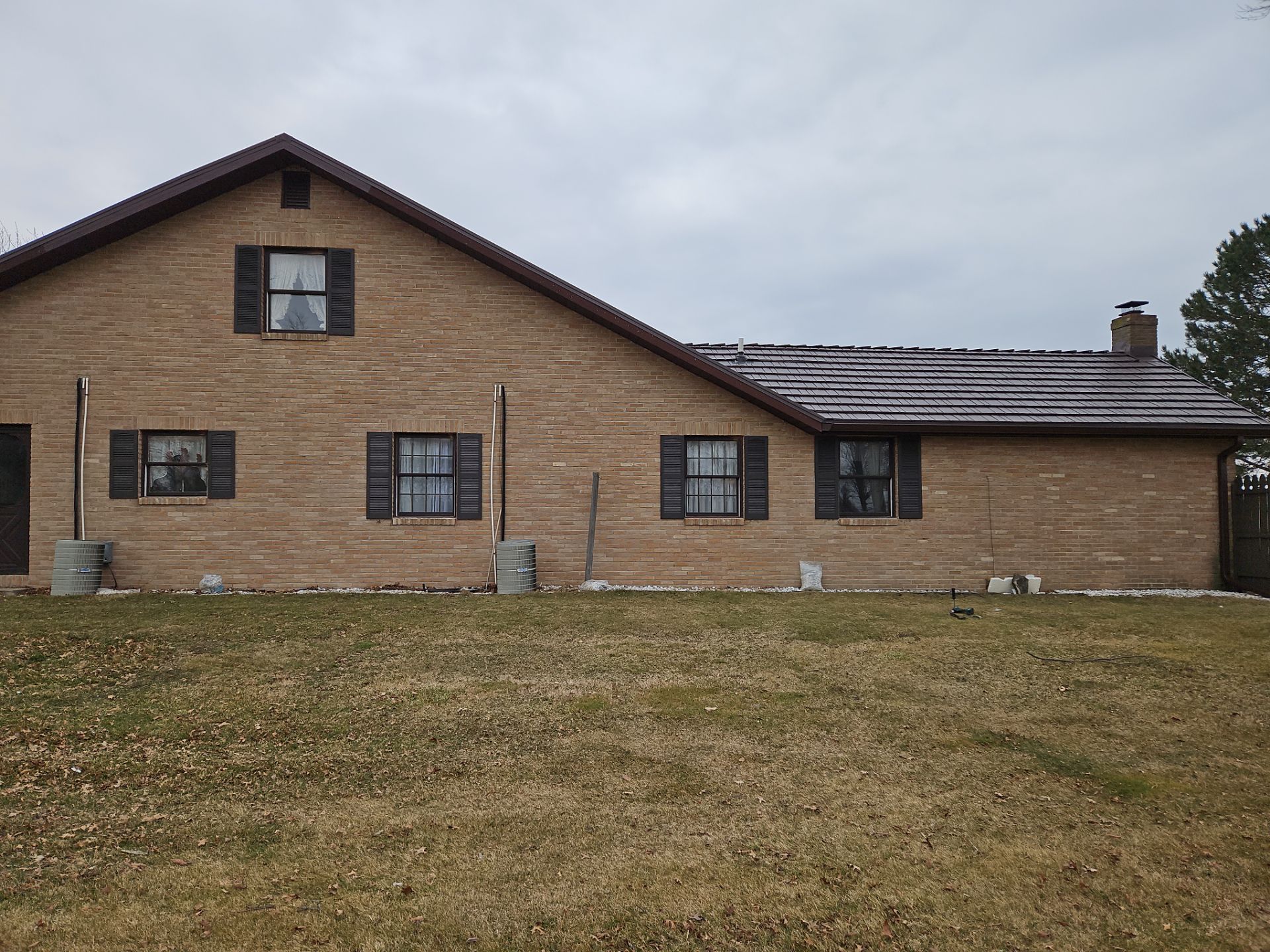 Residential Roofing Installation using Great American Shake - Mustang Brown by Nitro Roofing and Construction