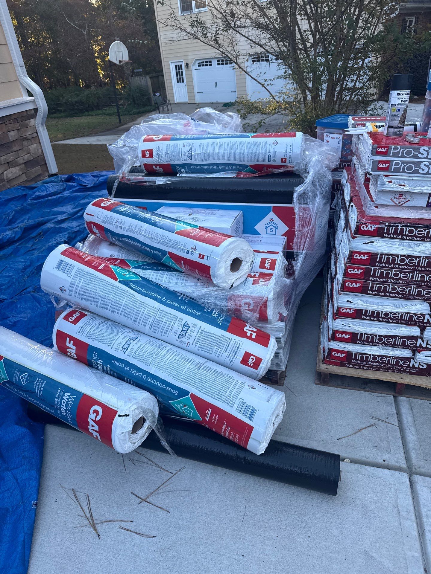 GAF Natural Shadow - Charcoal by Elite Roofing LLC