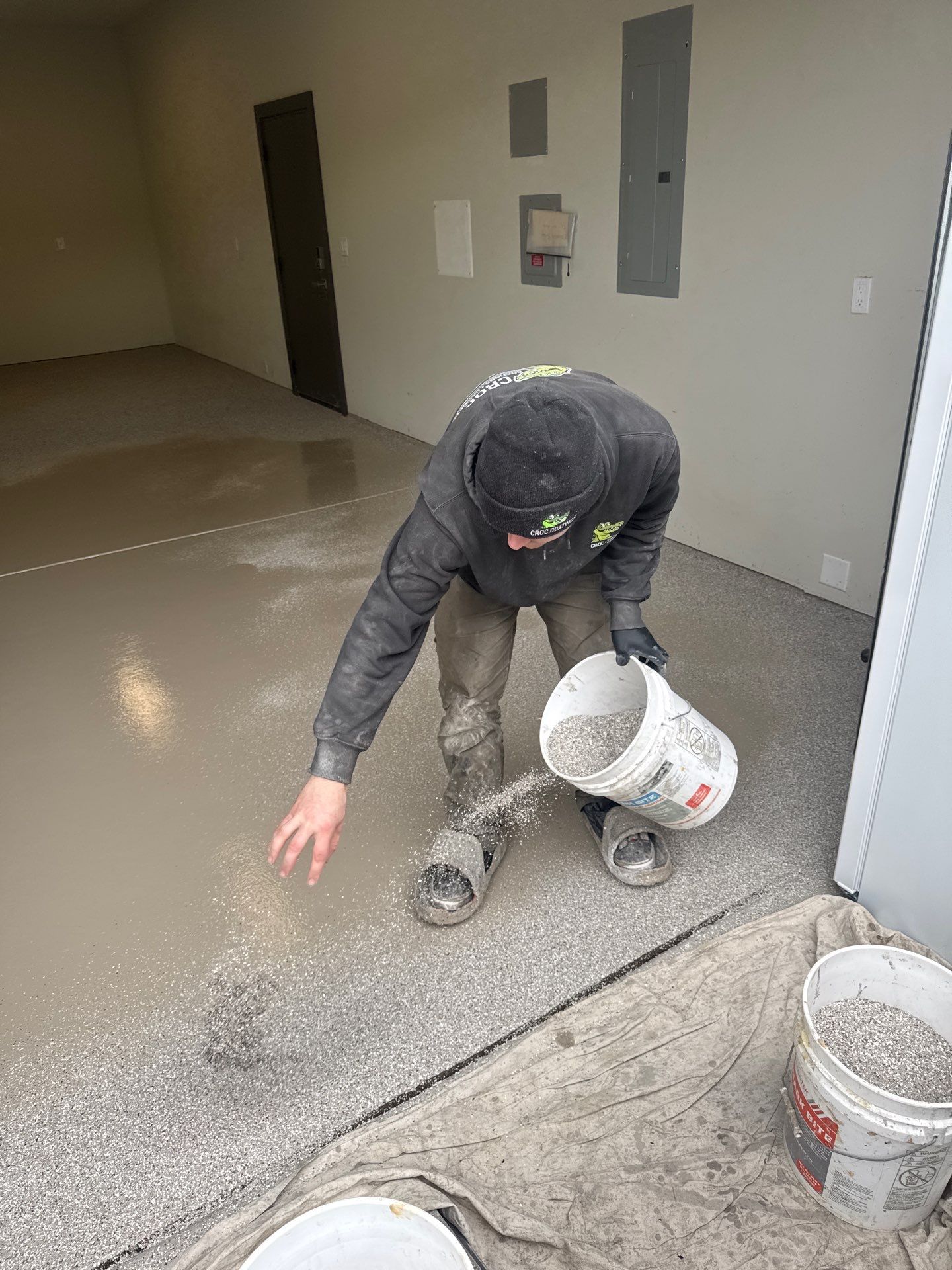 Custom Pebble Beach Flake Garage Floor Transformation in Yakima by Croc Coatings, LLC