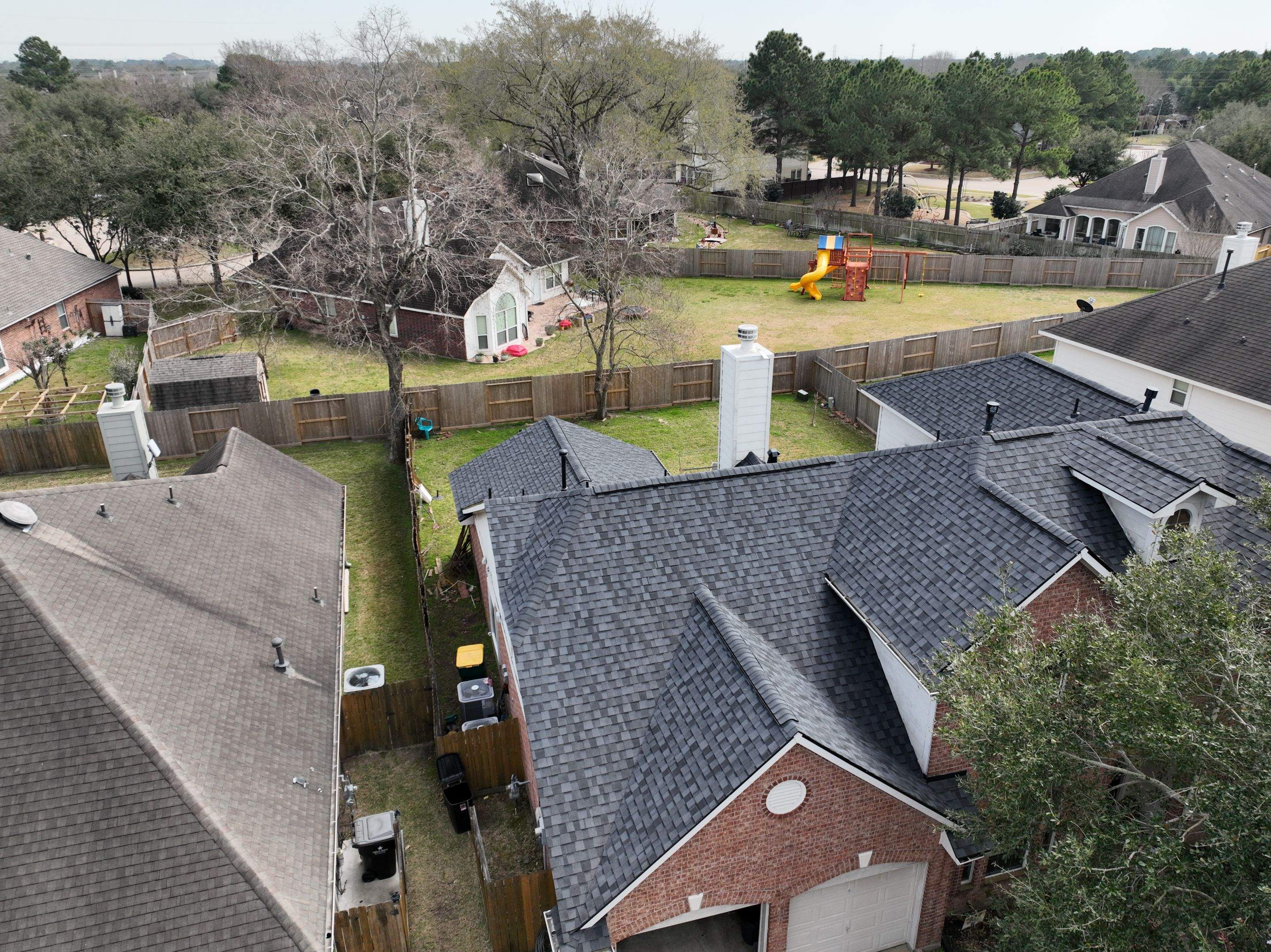 SureStart PLUS 4-STAR Warranty Fully covers materials, labor, tear-off and disposal expenses in years 1-50. by Roof Concepts Construction