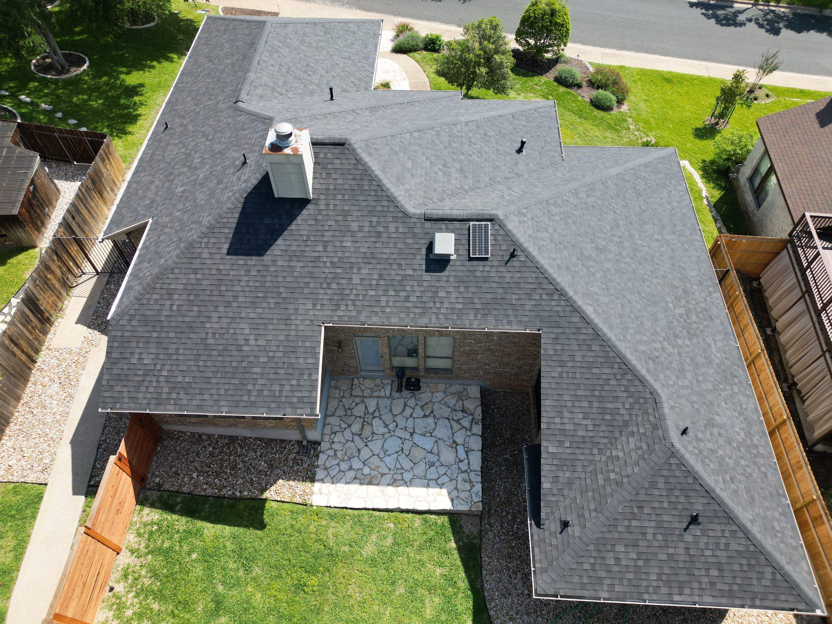 Onyx Black - Owens Corning TruDefinition Duration by RoofsOnly.com