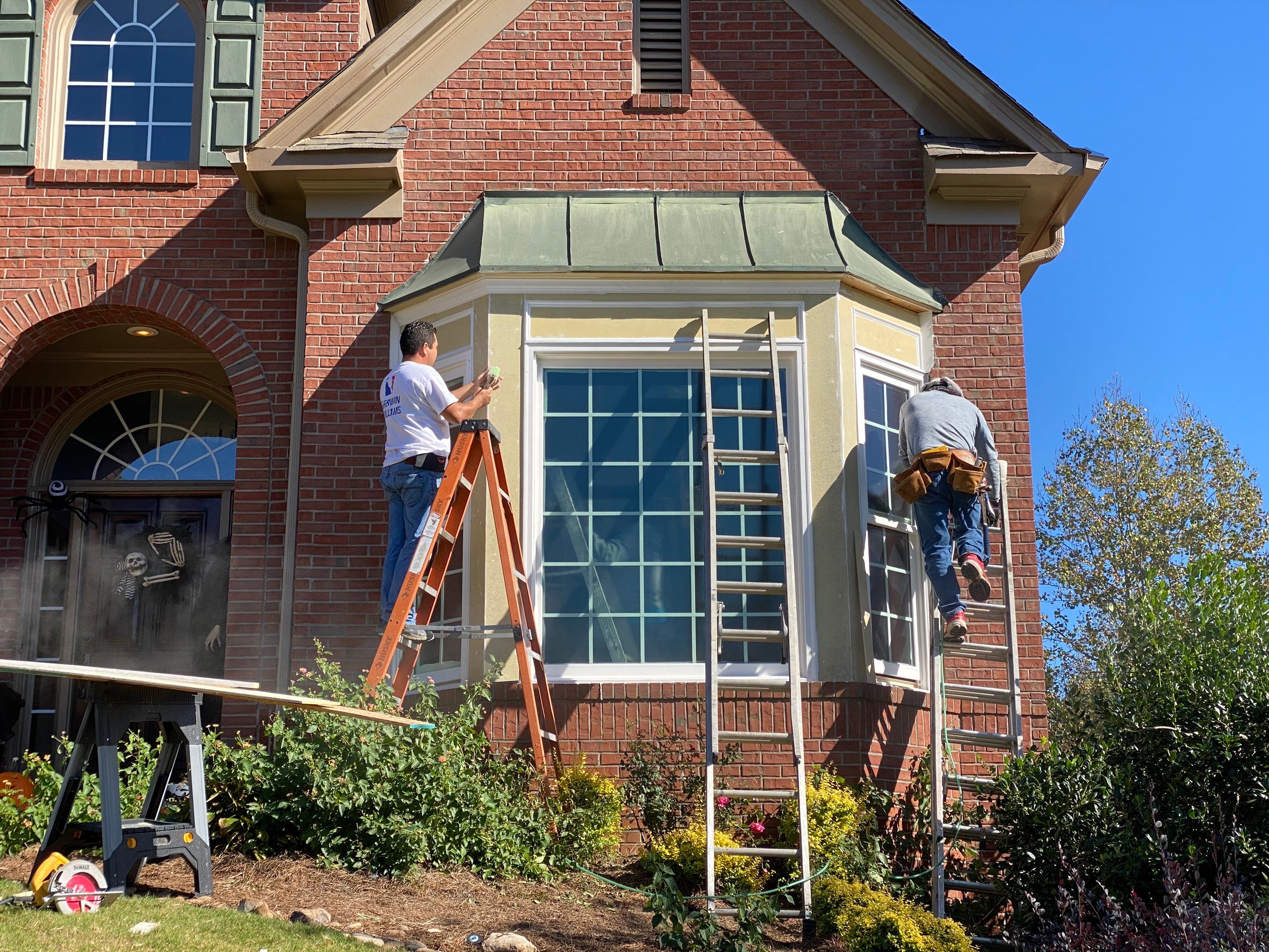 Multi-Level Deck Replacement and Bay Window Installation in Suwanee by Swift Home Renovations