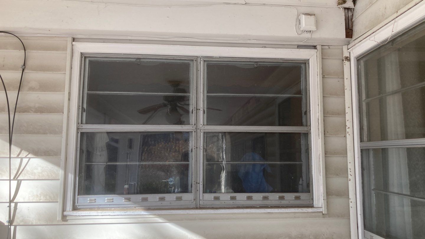 Window Installation using Heartland Elite by EEC  Windows, Siding & Roofing 