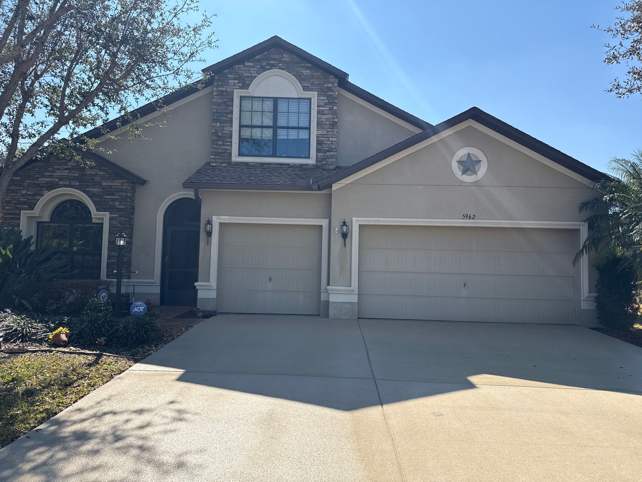 House Wash, Fence Cleaning & Driveway Cleaning in Lexington – Parrish, FL by Sunshine AquaWash