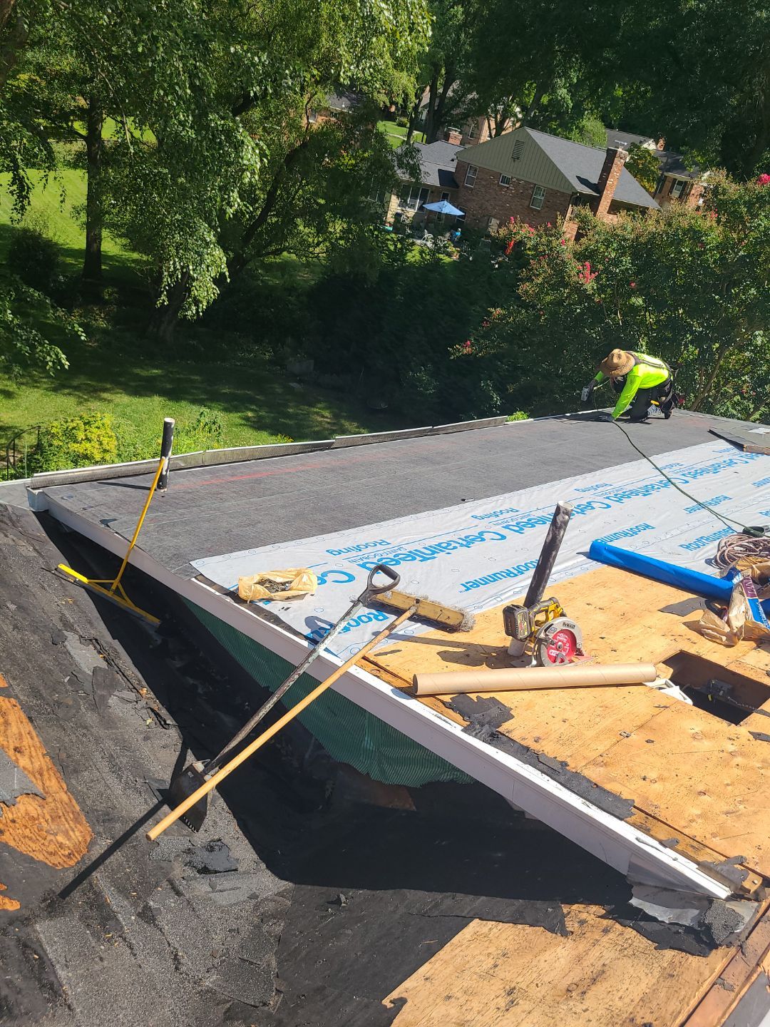 Falls Church: Roof Replacement with CertainTeed Landmark Pro in Max Def Pewterwood by RM Banning, Inc.