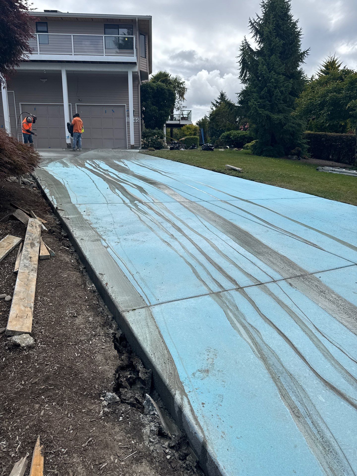 Concrete Driveway Repair | Edmonds  by Jireh Asphalt & Concrete Inc 