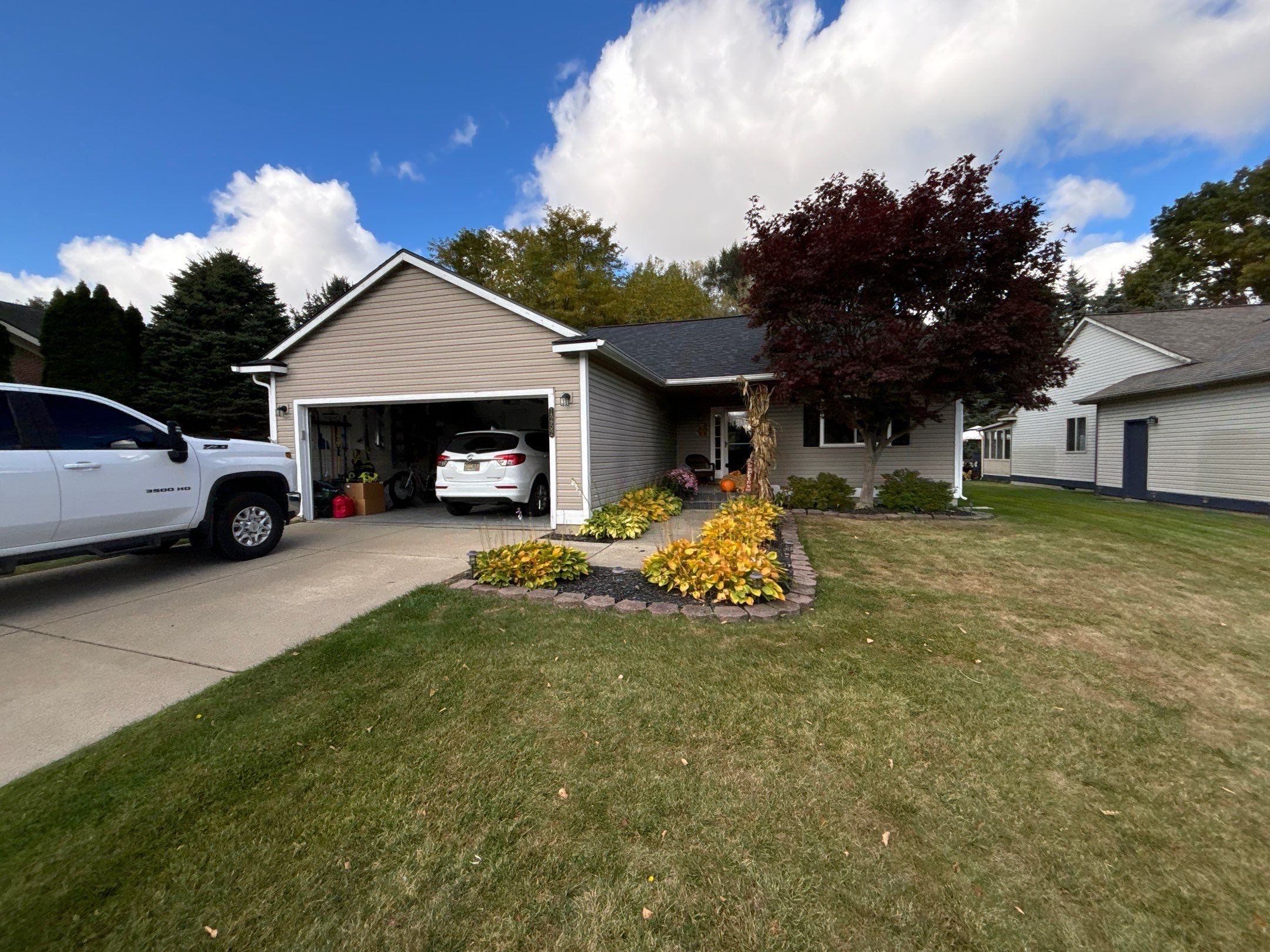Siding Replacement using Alside Charter Oak D4.5" Riveria Dusk by 180 Contractors