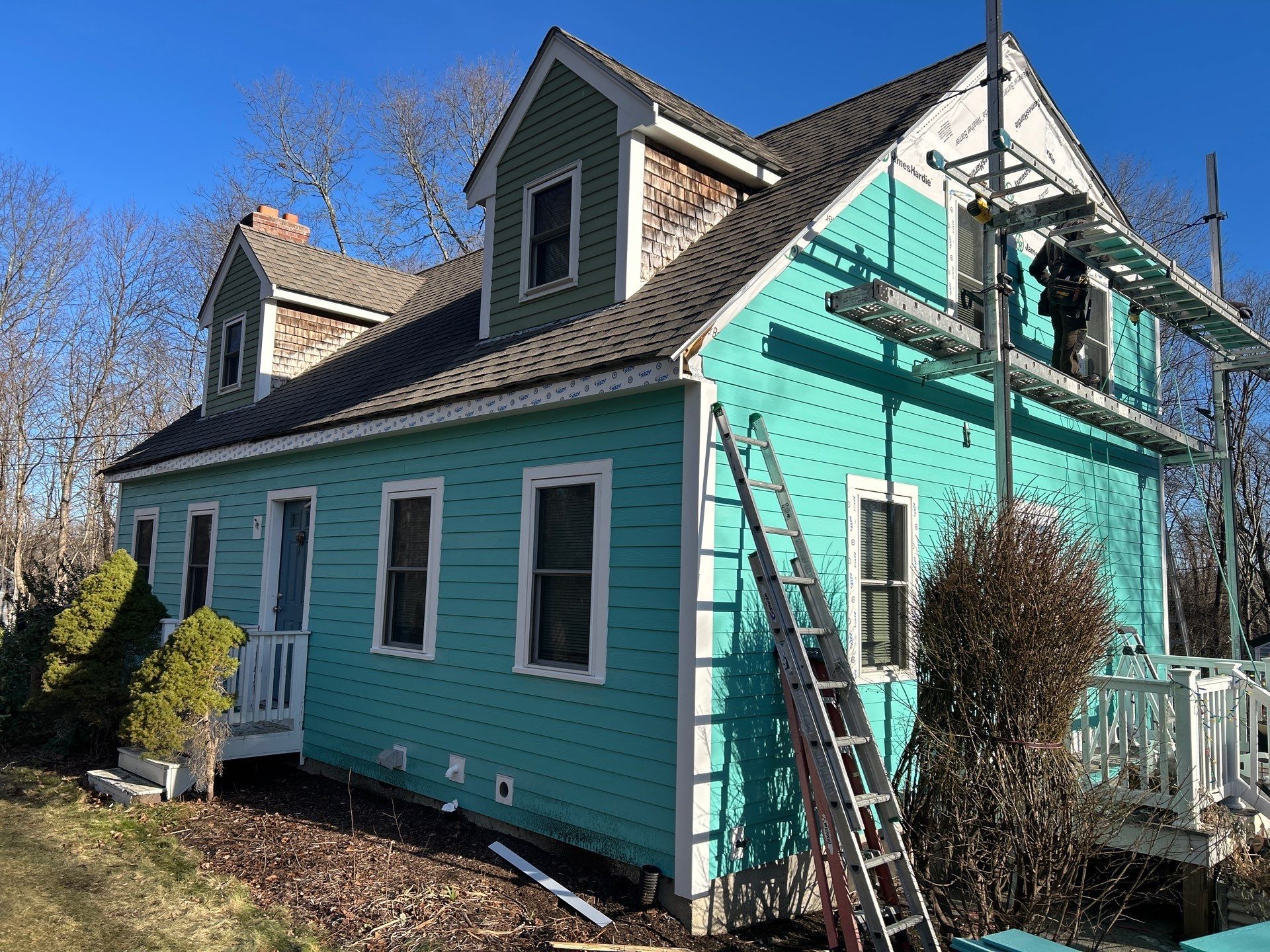 James Hardie siding in Dream Collection color - Dighton, MA by UBrothers Construction