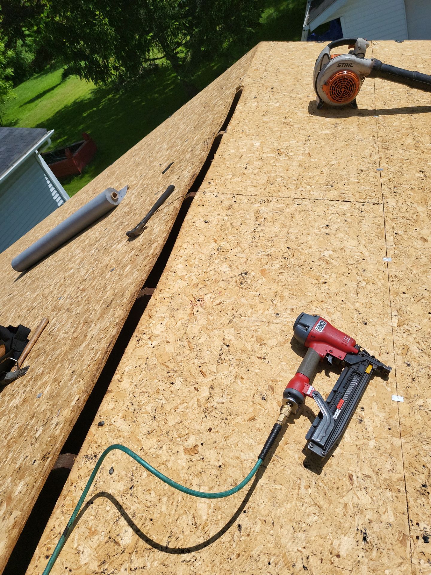 Atlas Pinnacle, Color, Coastal Granite, Drip Edge, Color, Birch White by Eagle Eye Roofing