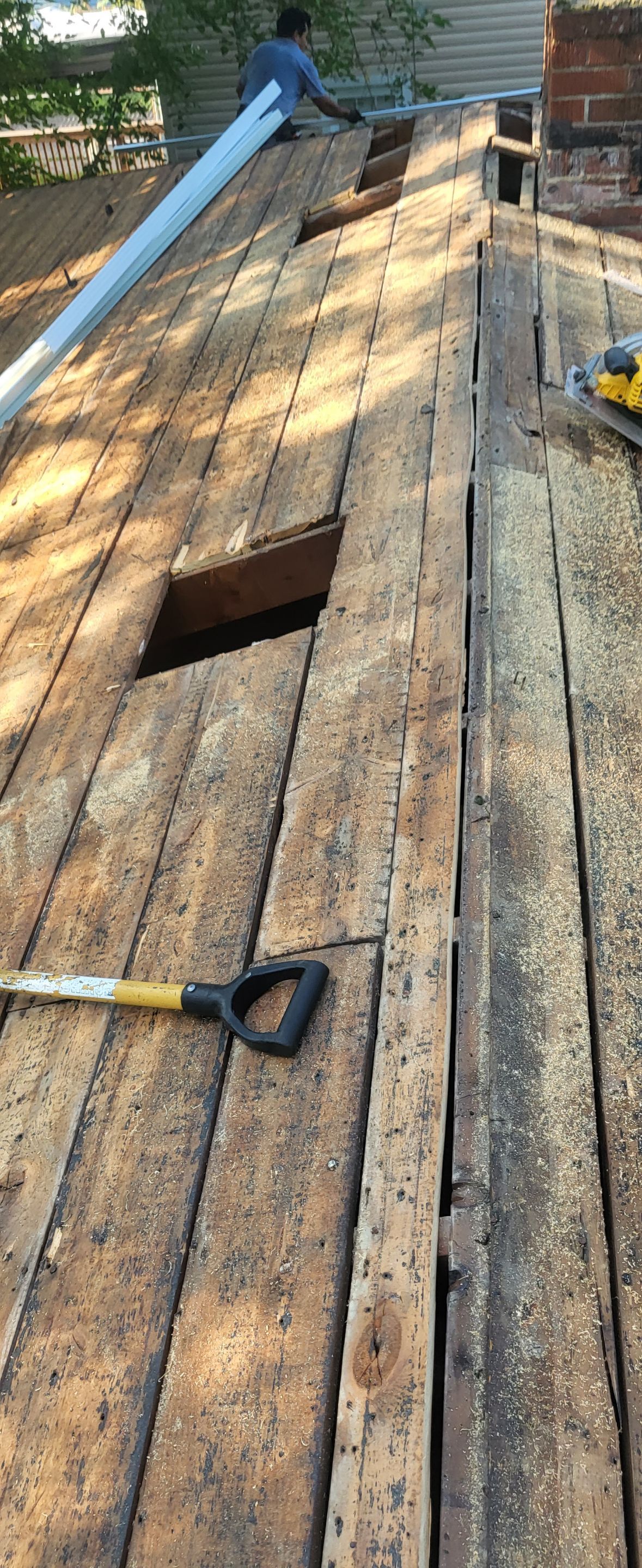 ATLAS PINNACLE COLOR: SUNSET by Eagle Eye Roofing